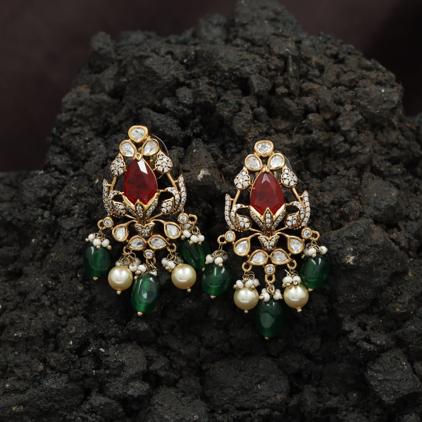 Elite Kundan Hangings With Intricate Fringe And Border Craftsmanship