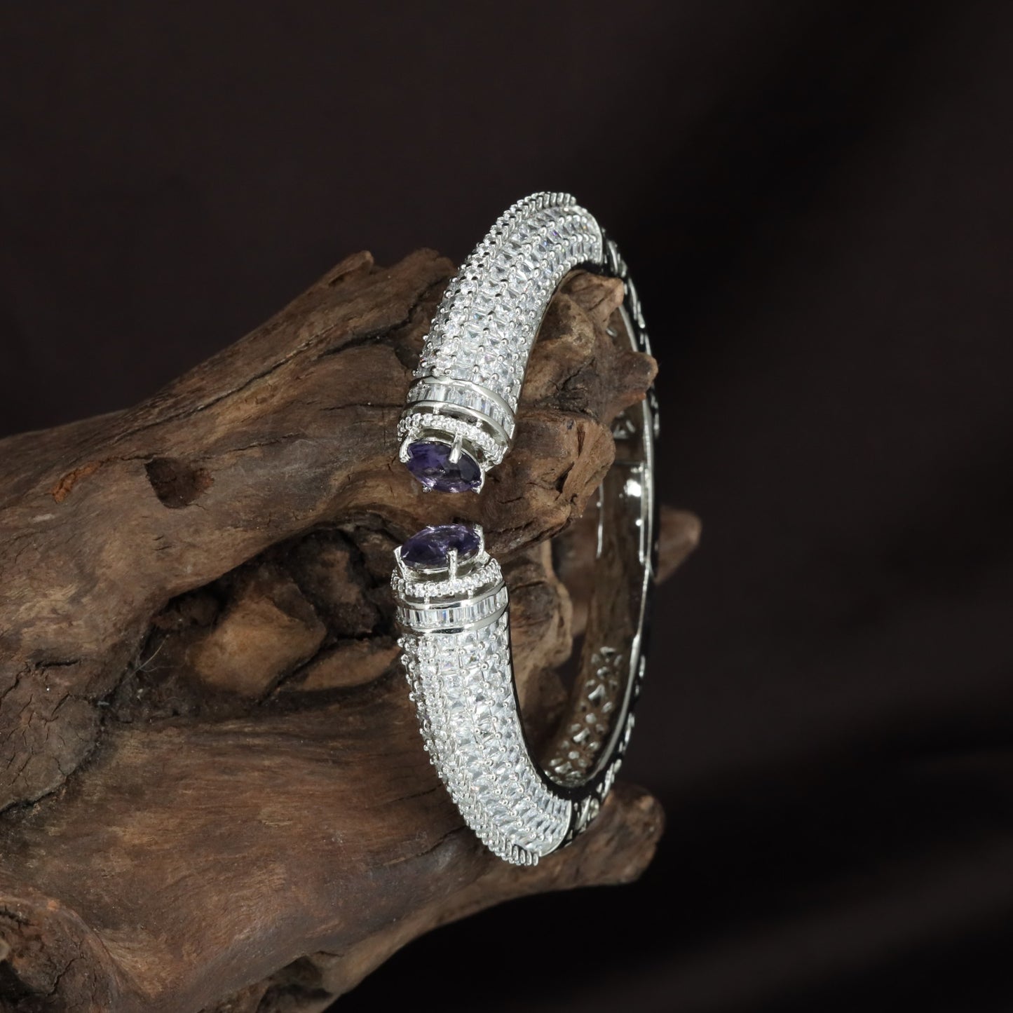 Braided Barrel Kada with Rounded Tip Detailing