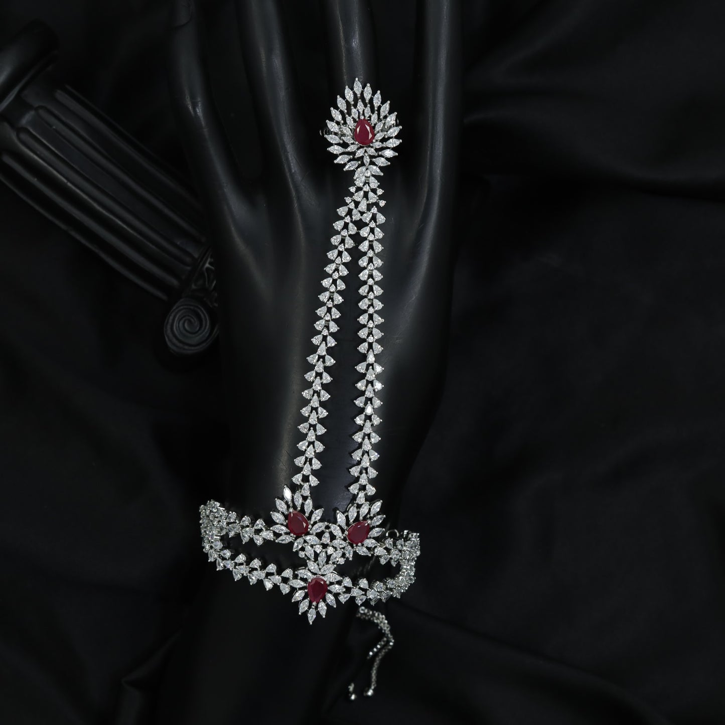 Exquisite Cascade Chain Panja with Floral Centre Arrangement