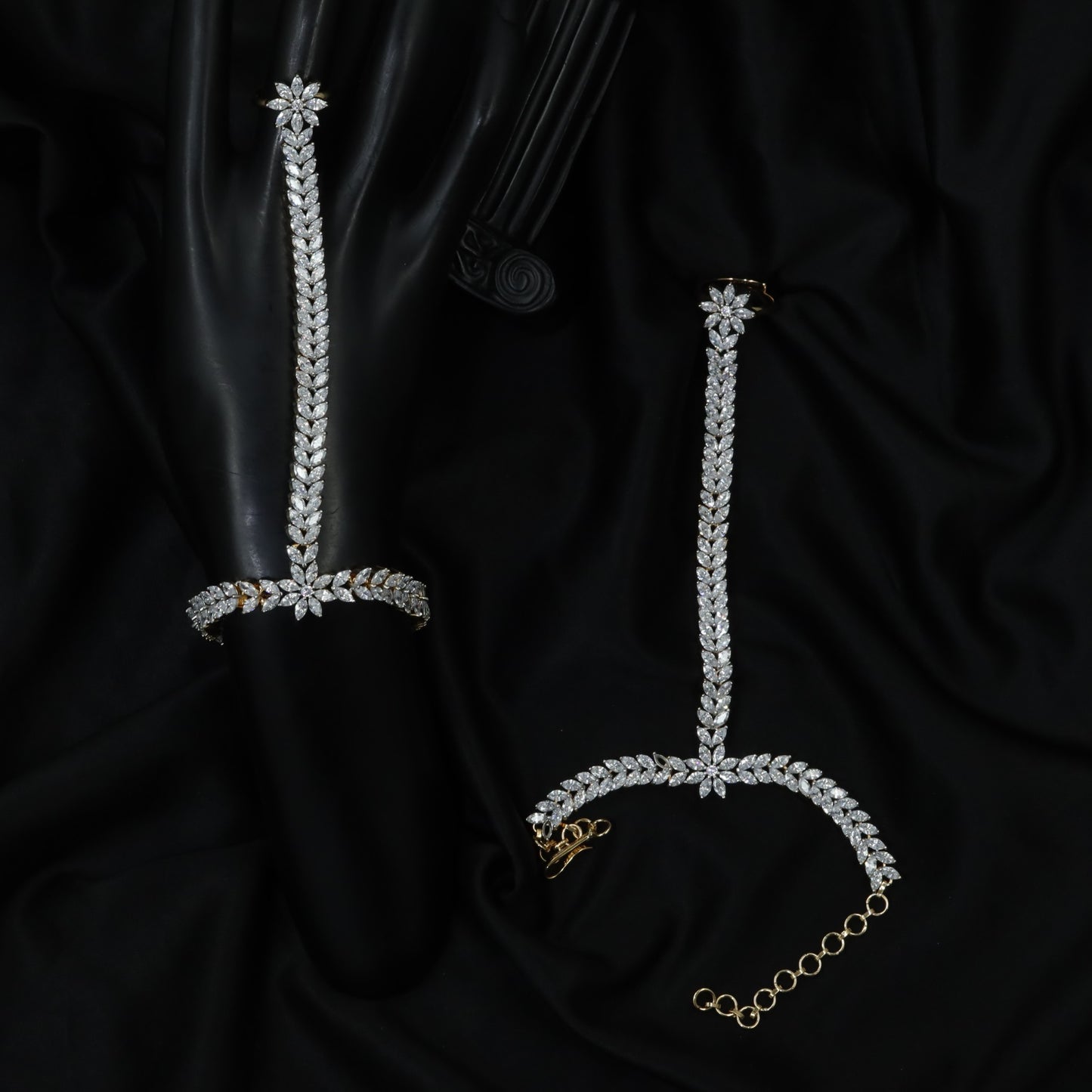 Goldleaf Floral Panja with Symmetrical Wrist Arrangement