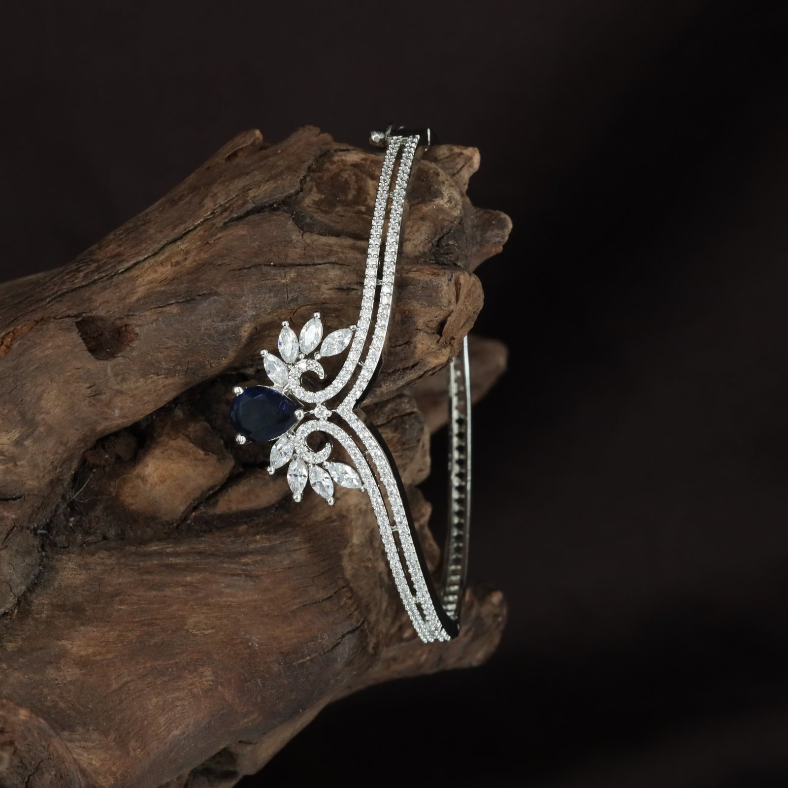 Bloom Kada with Decorative Flower Alignment and Triple Surface Texture