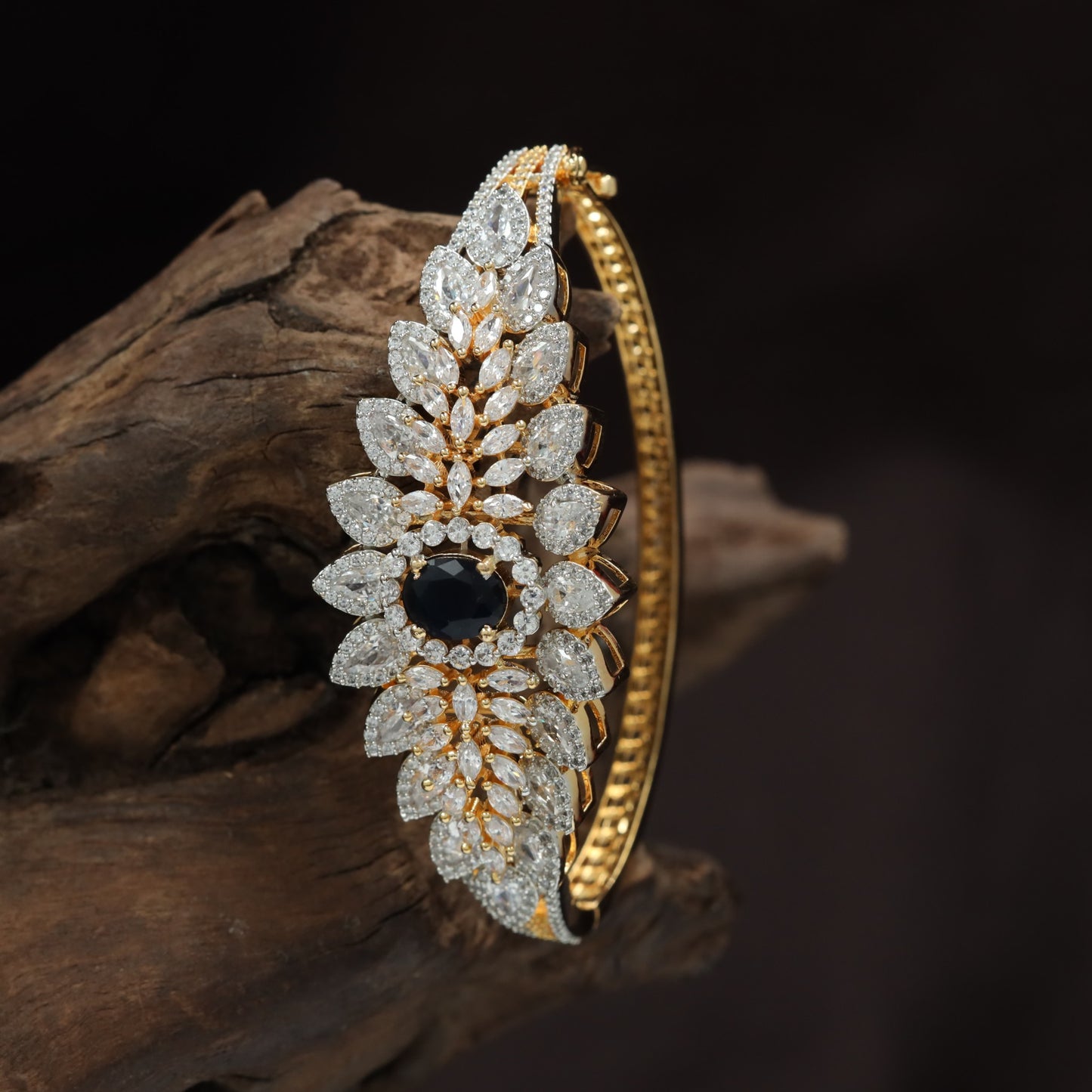 Premium Leaf Vine Kada with Statement Oval Centre Design