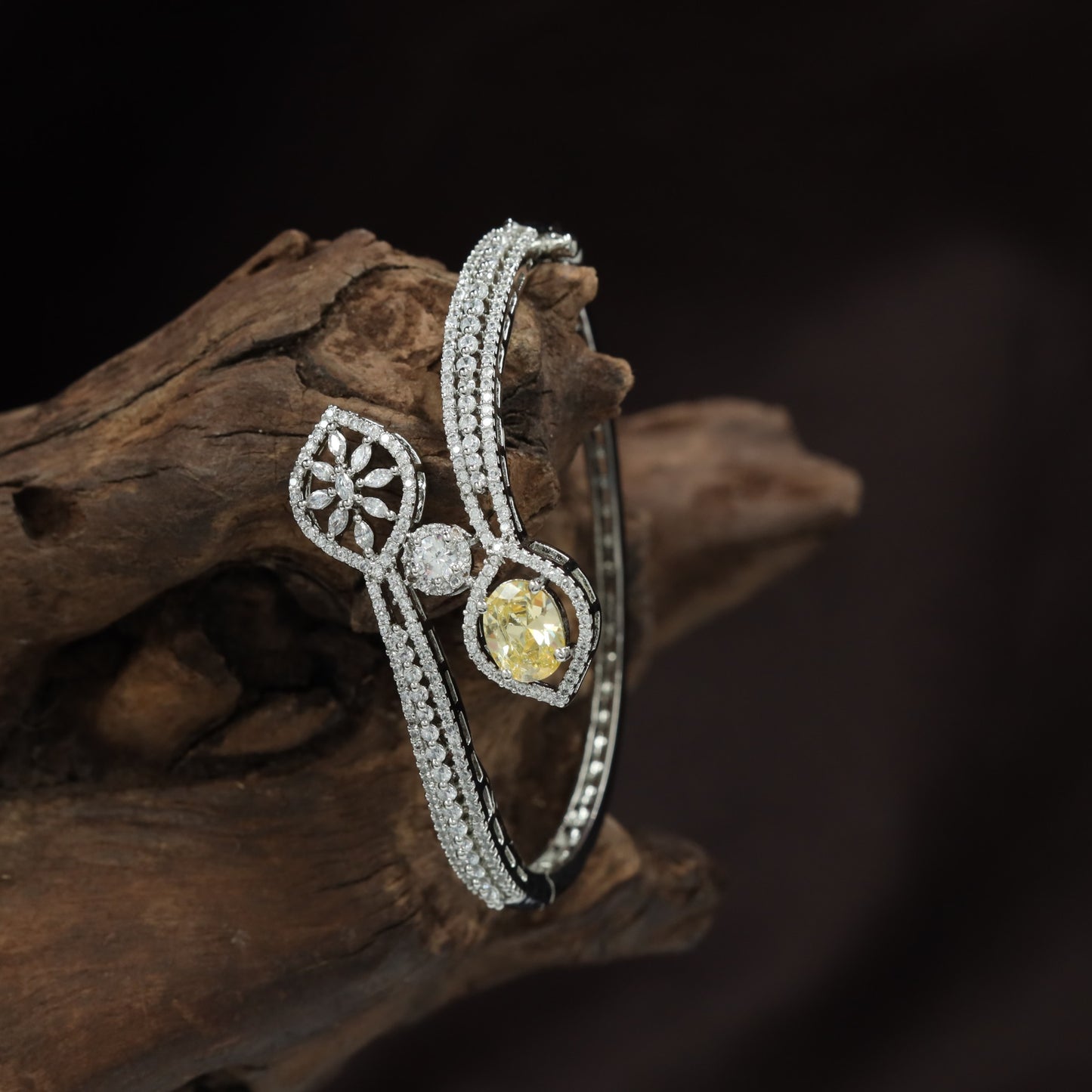 Floral Disc Kada with Refined Open Band Design