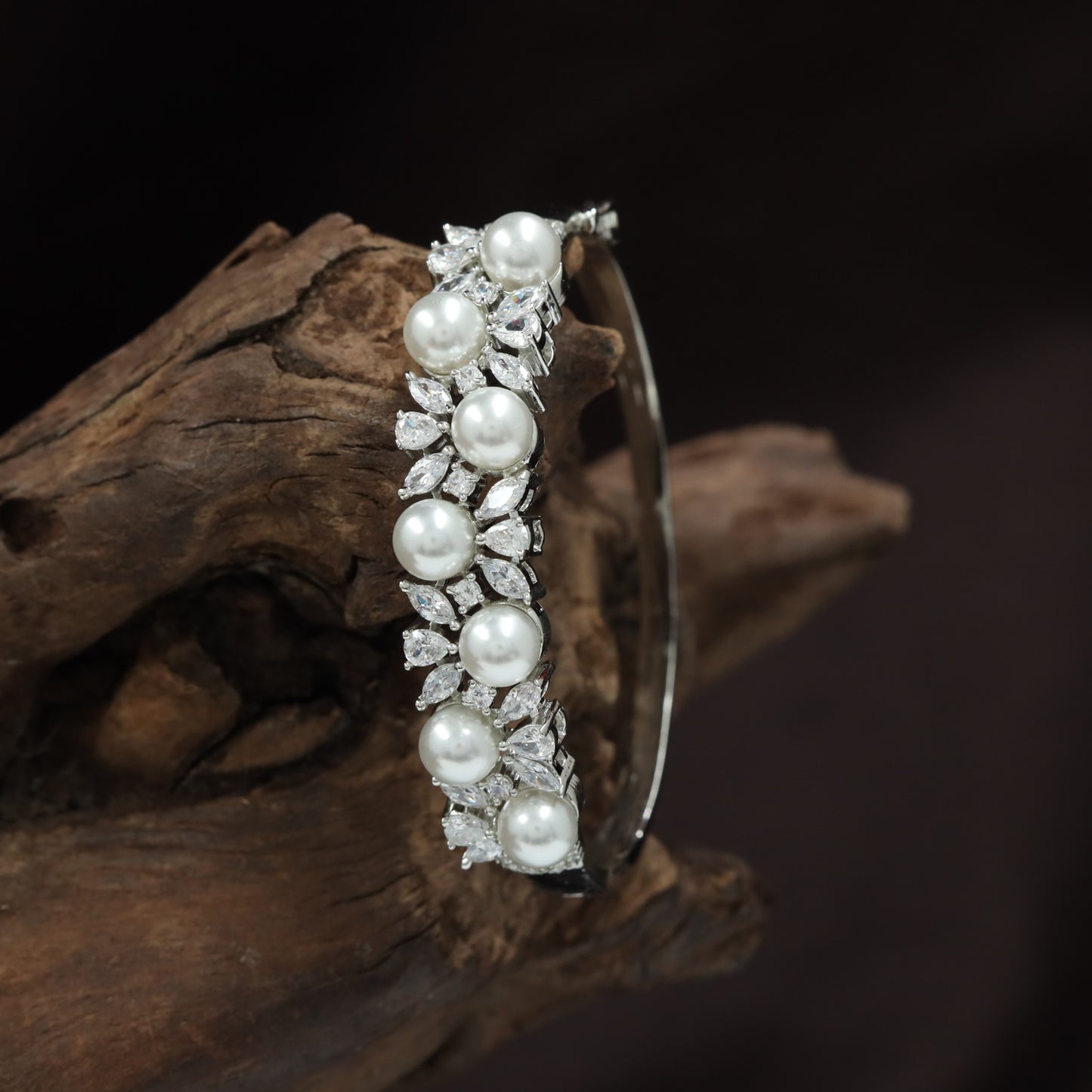 Pearl Link Kada with Layered Border Construction