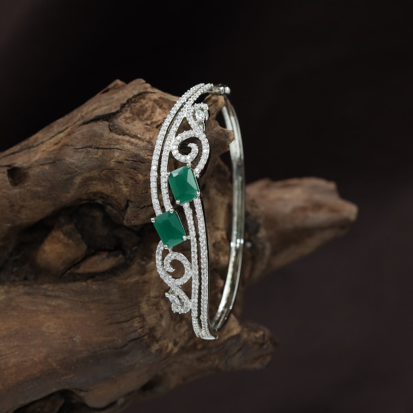 Decorative Scrollwork Kada with Open Border Design