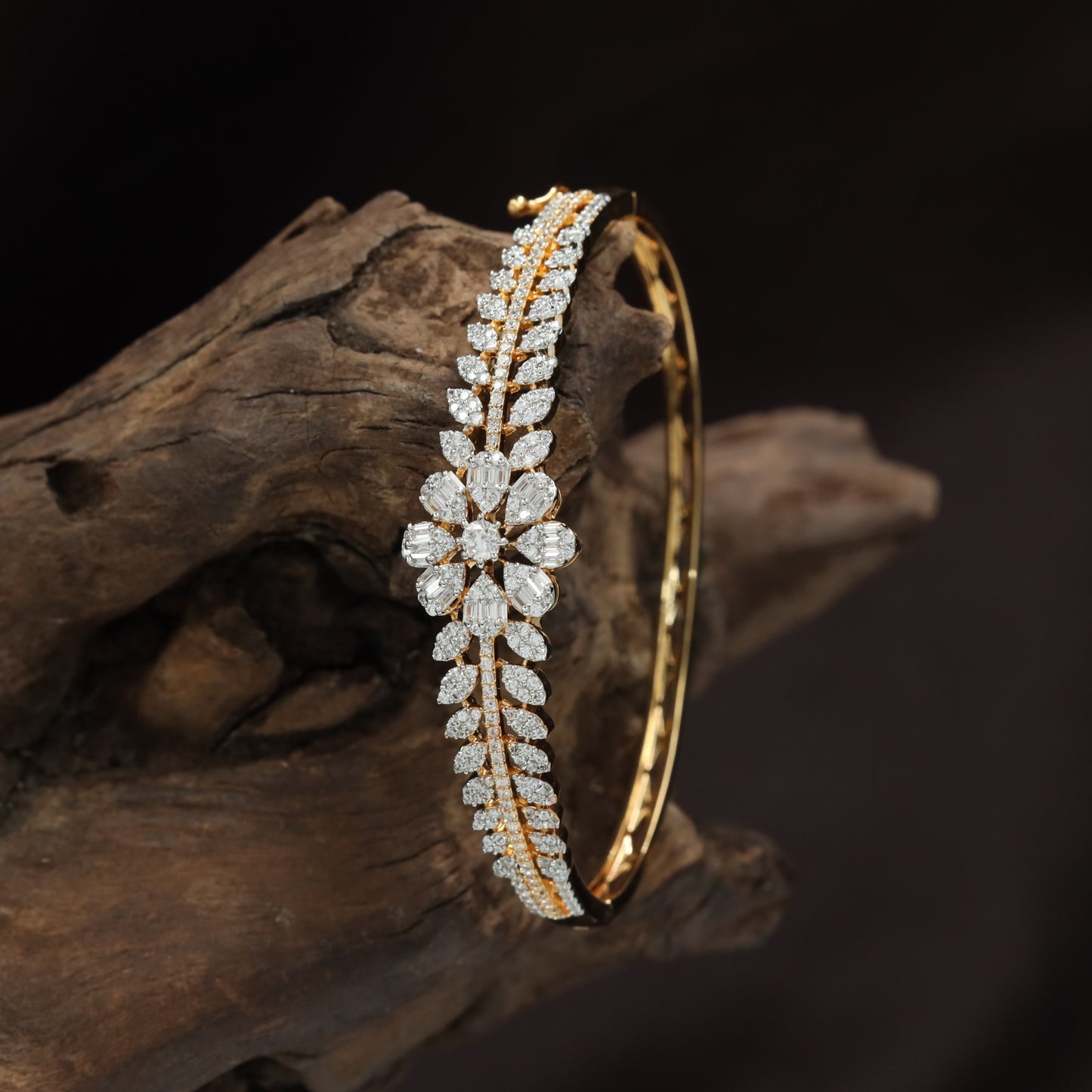 Petal Flower Kada with Continuous Marquise Pattern