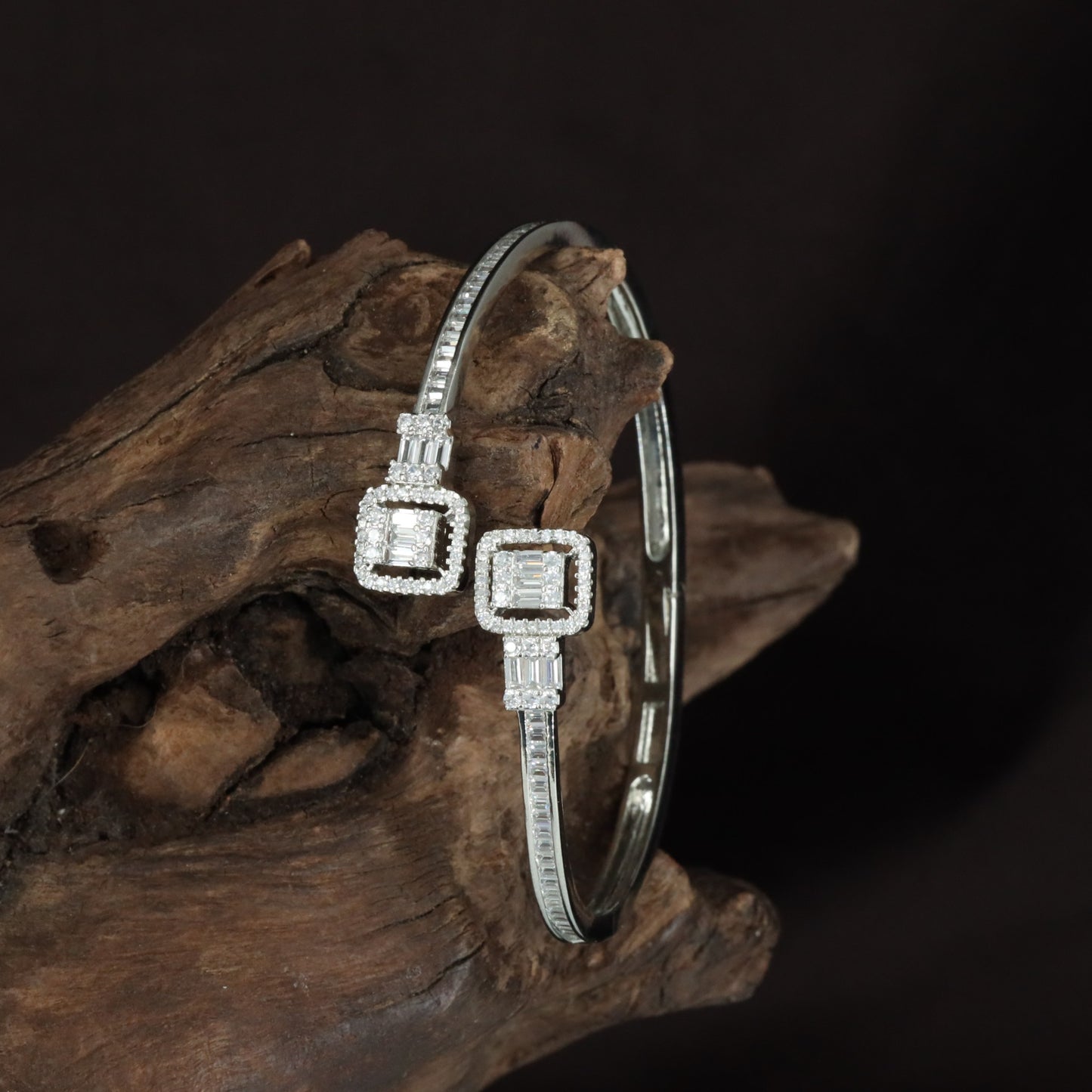 Crystal Grid Narrow Kada with Twin Frame Surface Work