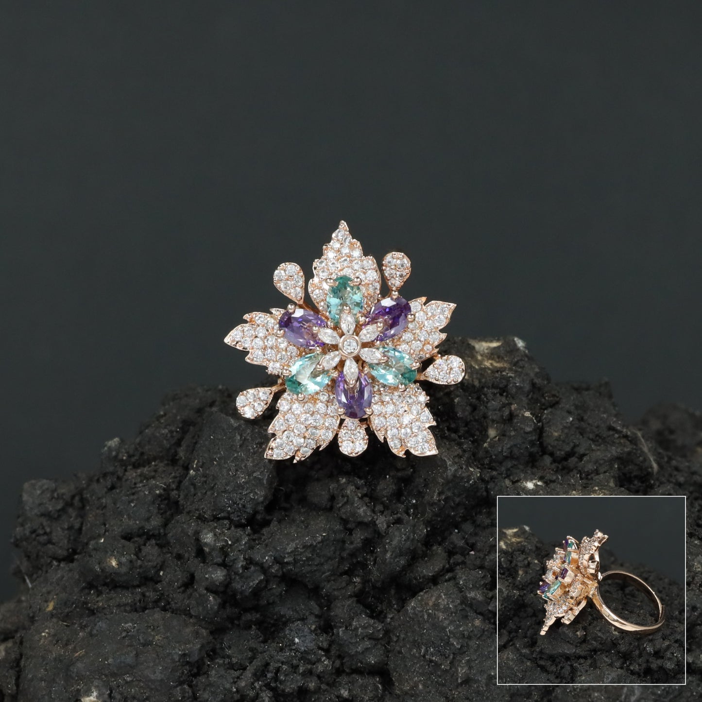 Floral Burst Finger Ring with Nature Inspired Design
