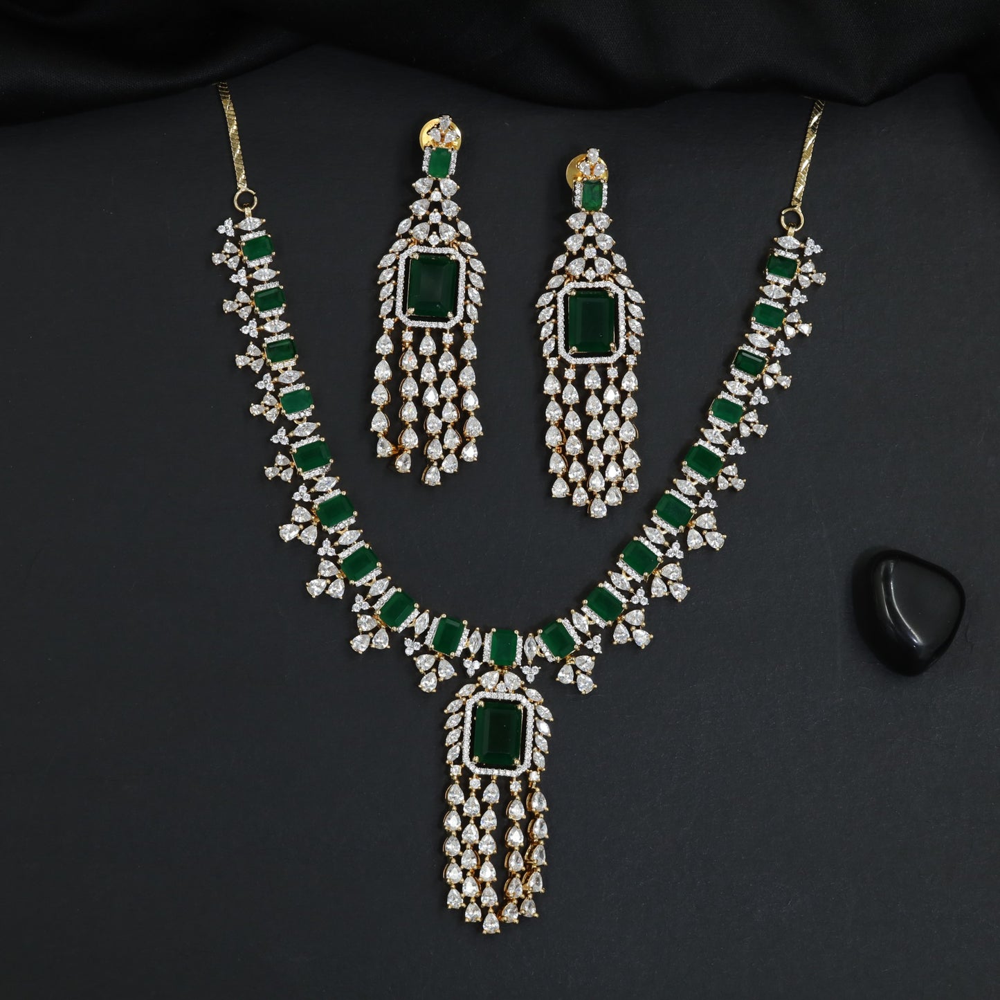 Chandelier fringe necklace set with pendant tassel centerpiece