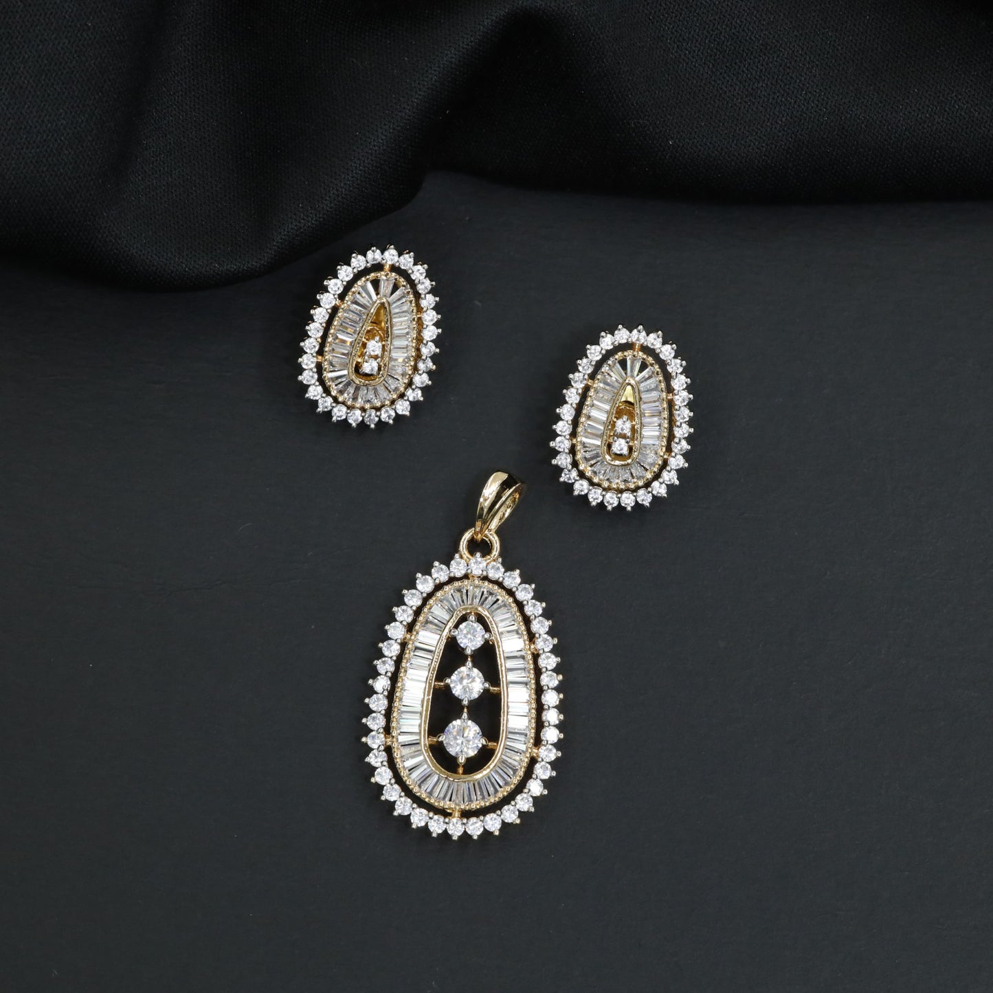 Designer Pendant Set with Baguette Frame and Drop Arrangement