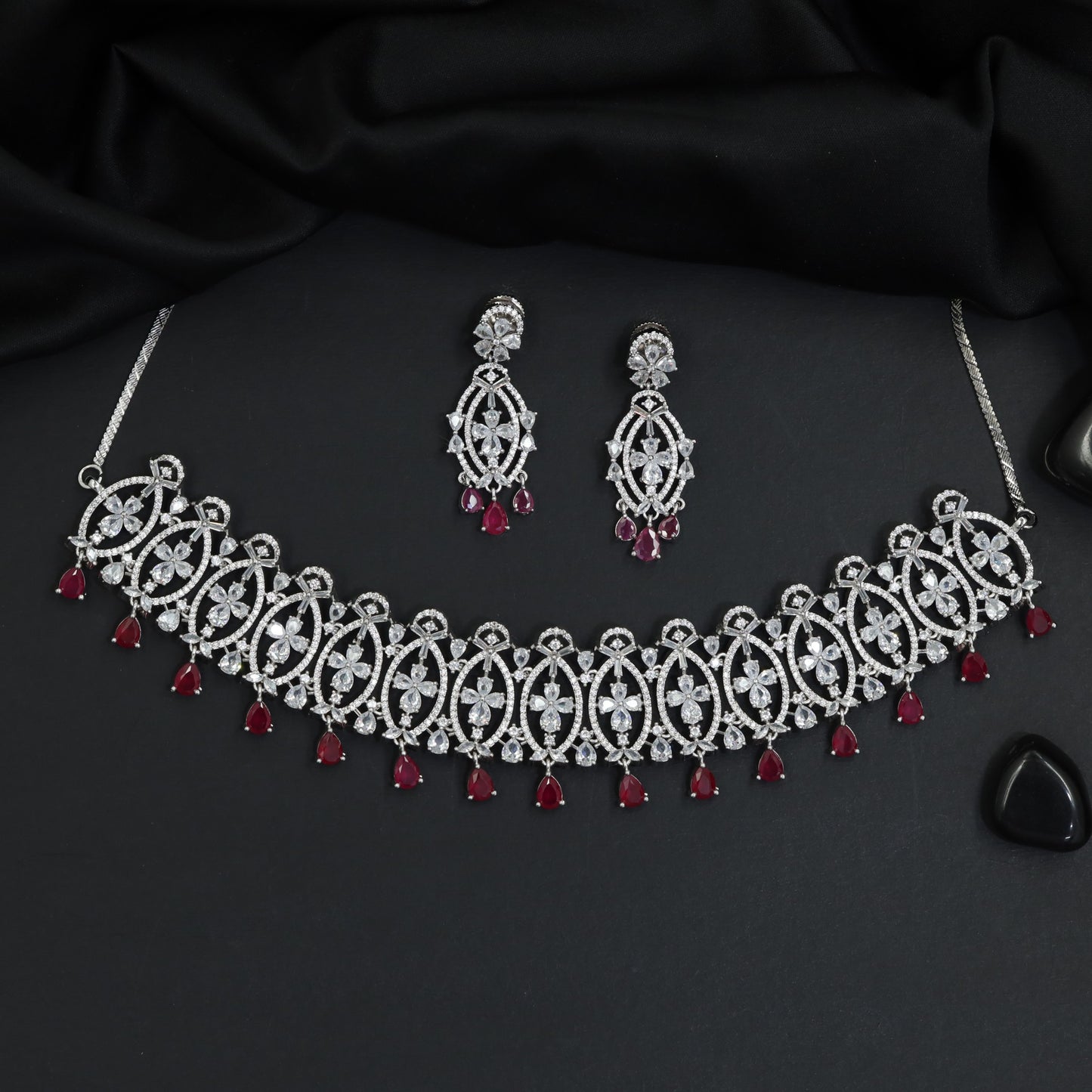 Art Deco inspired rhodium choker with geometric openwork accents