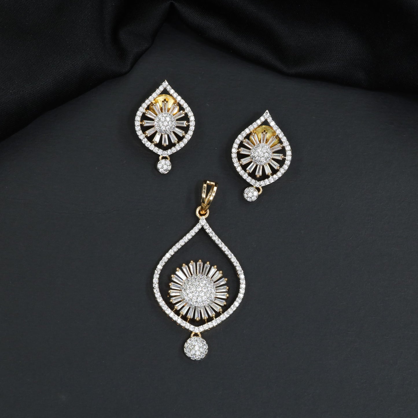 Designer Pendant Set with Teardrop Frame Styling