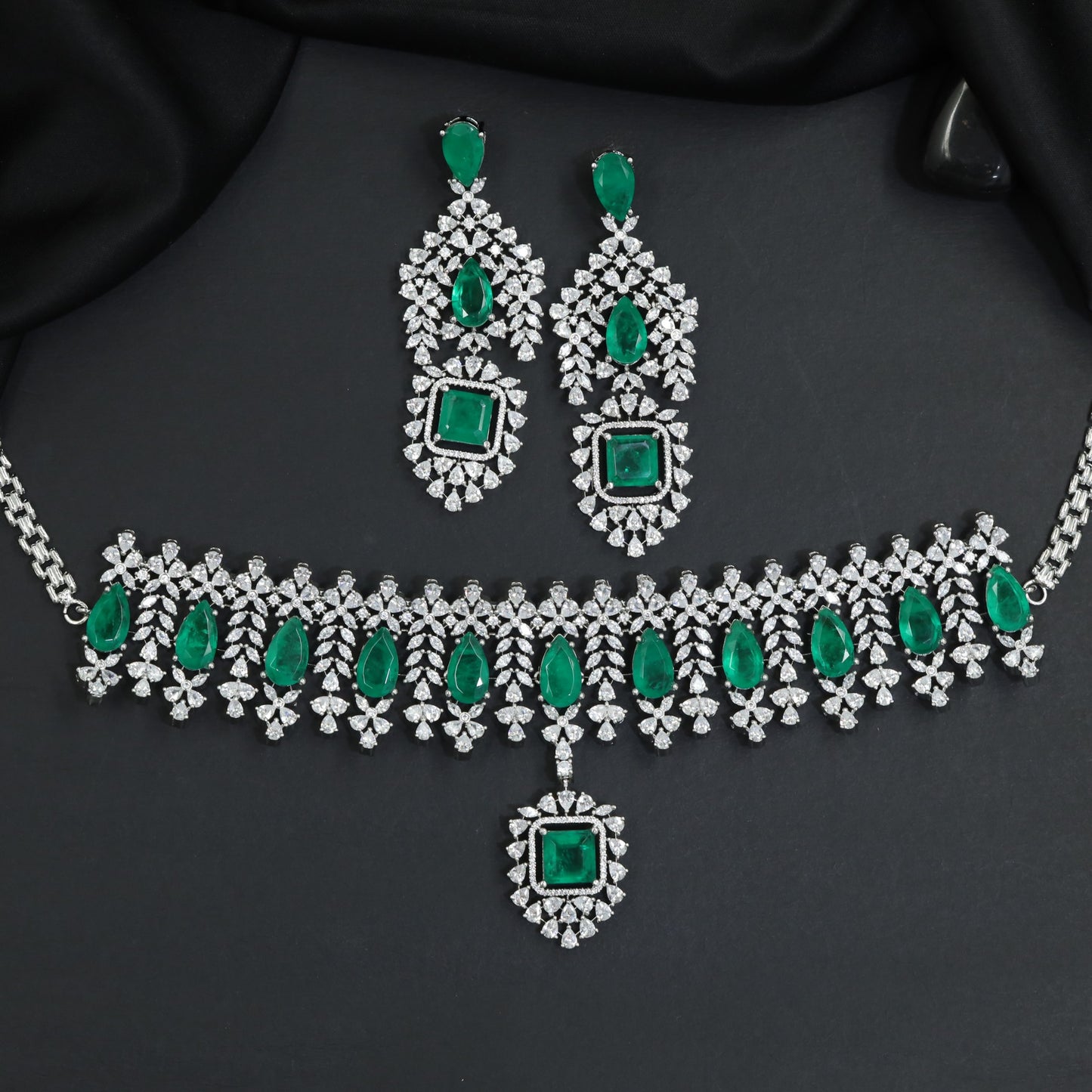 Signature Glam Rhodium Choker with Ornamental Fringe Styling
