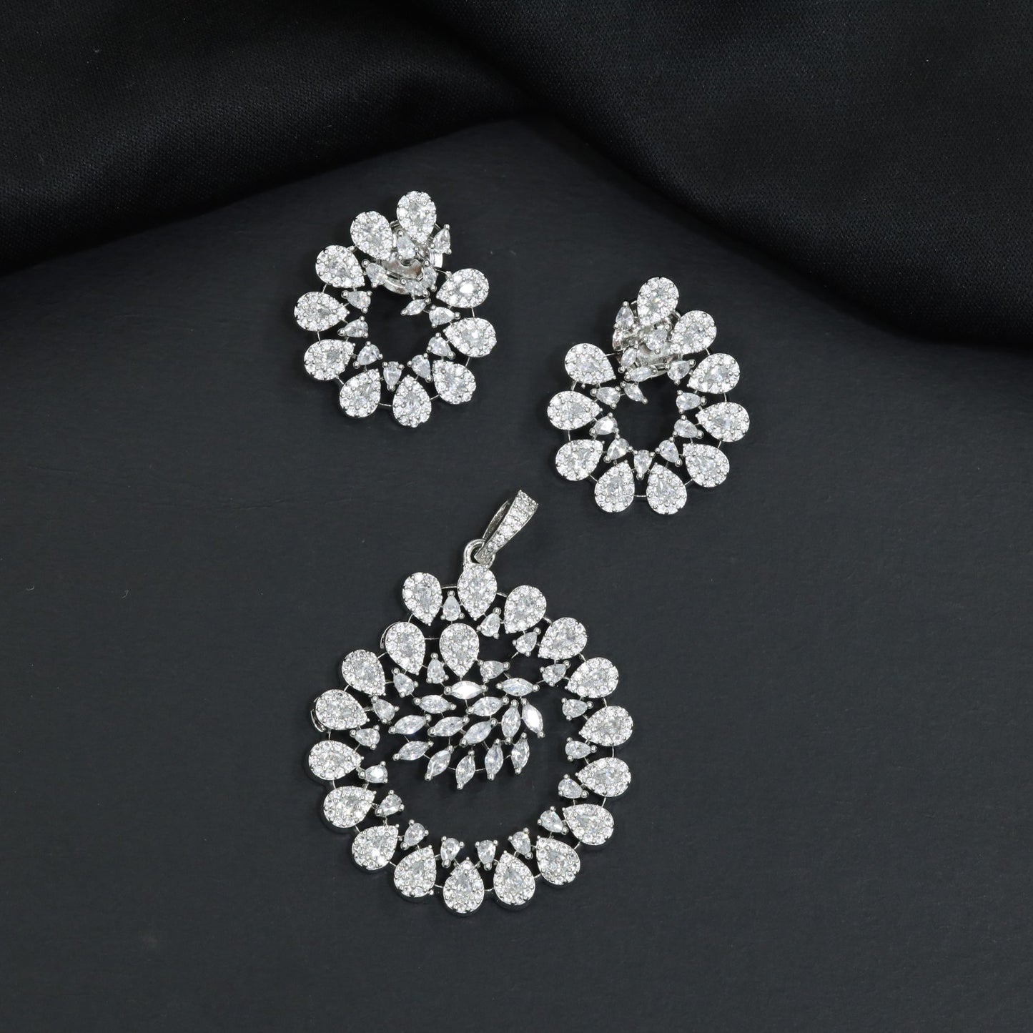 Floral Wreath Pendant Set with Open Centre Design