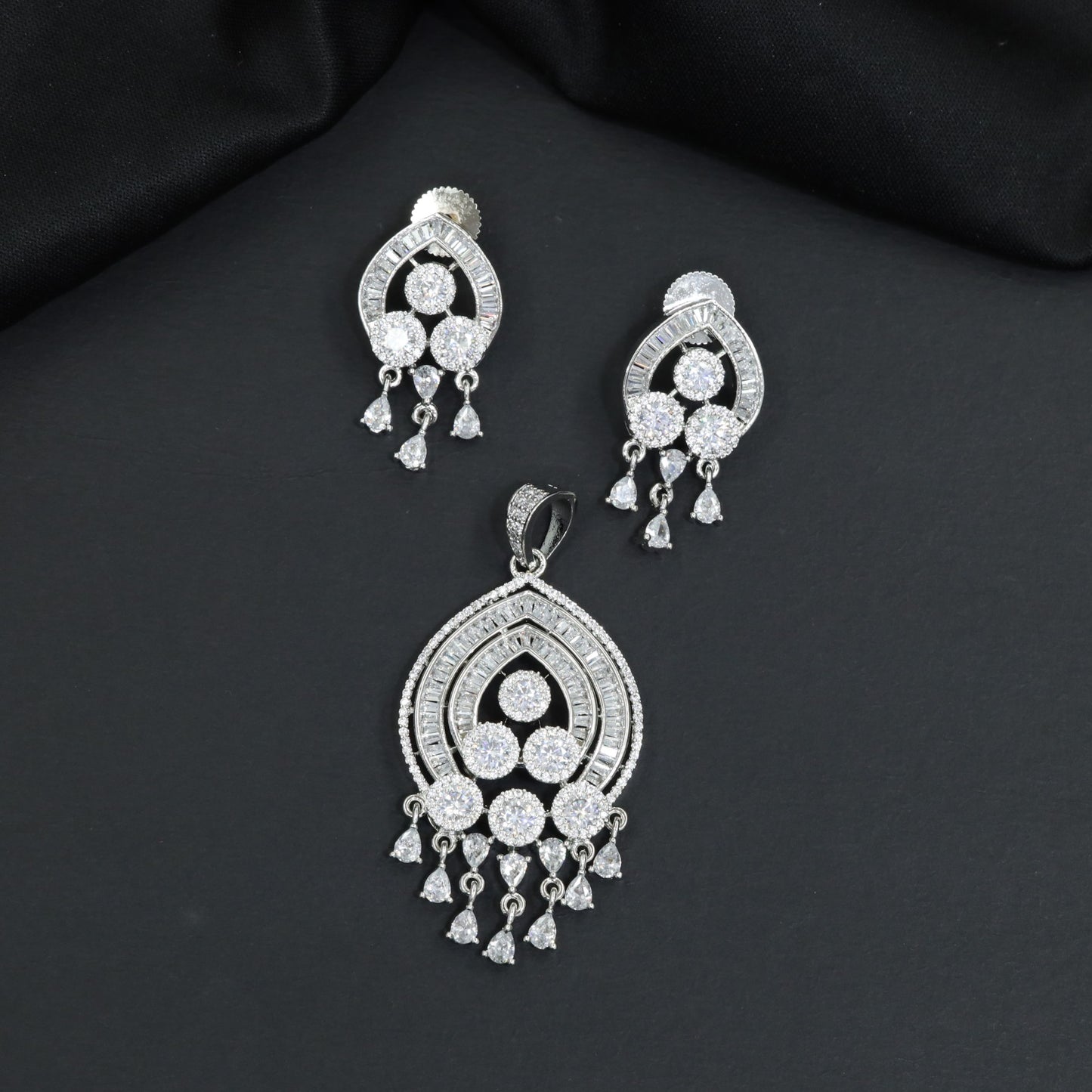 Designer Pendant Set with Teardrop Silhouette and Cluster Styling