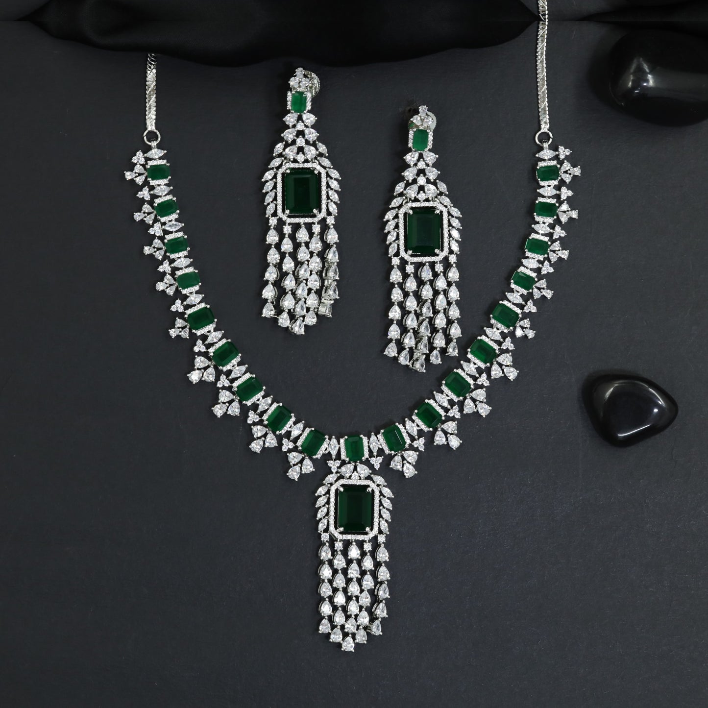 Heirloom Fringe Pendant Rhodium Necklace Set with Geometric Medallion Centrepiece