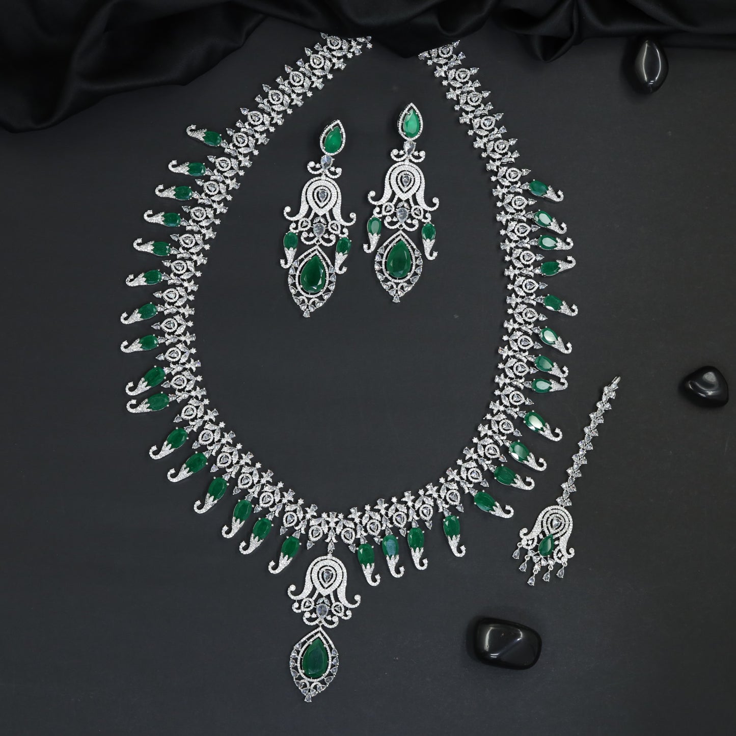 Statement Paisley Border Rhodium Long Haara with Ornate Chandbali Set