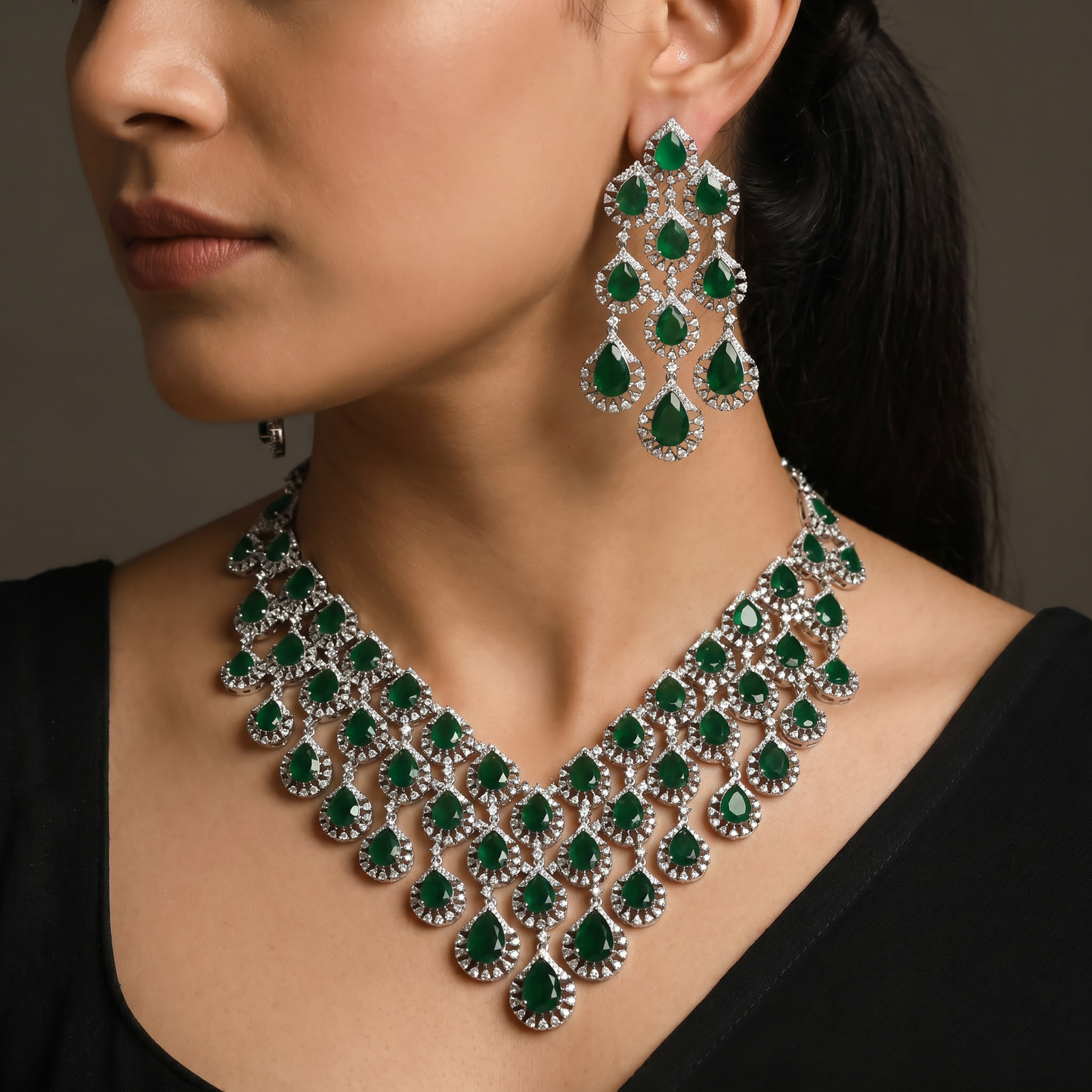 Iconic rhodium necklace with cascading teardrop tiers