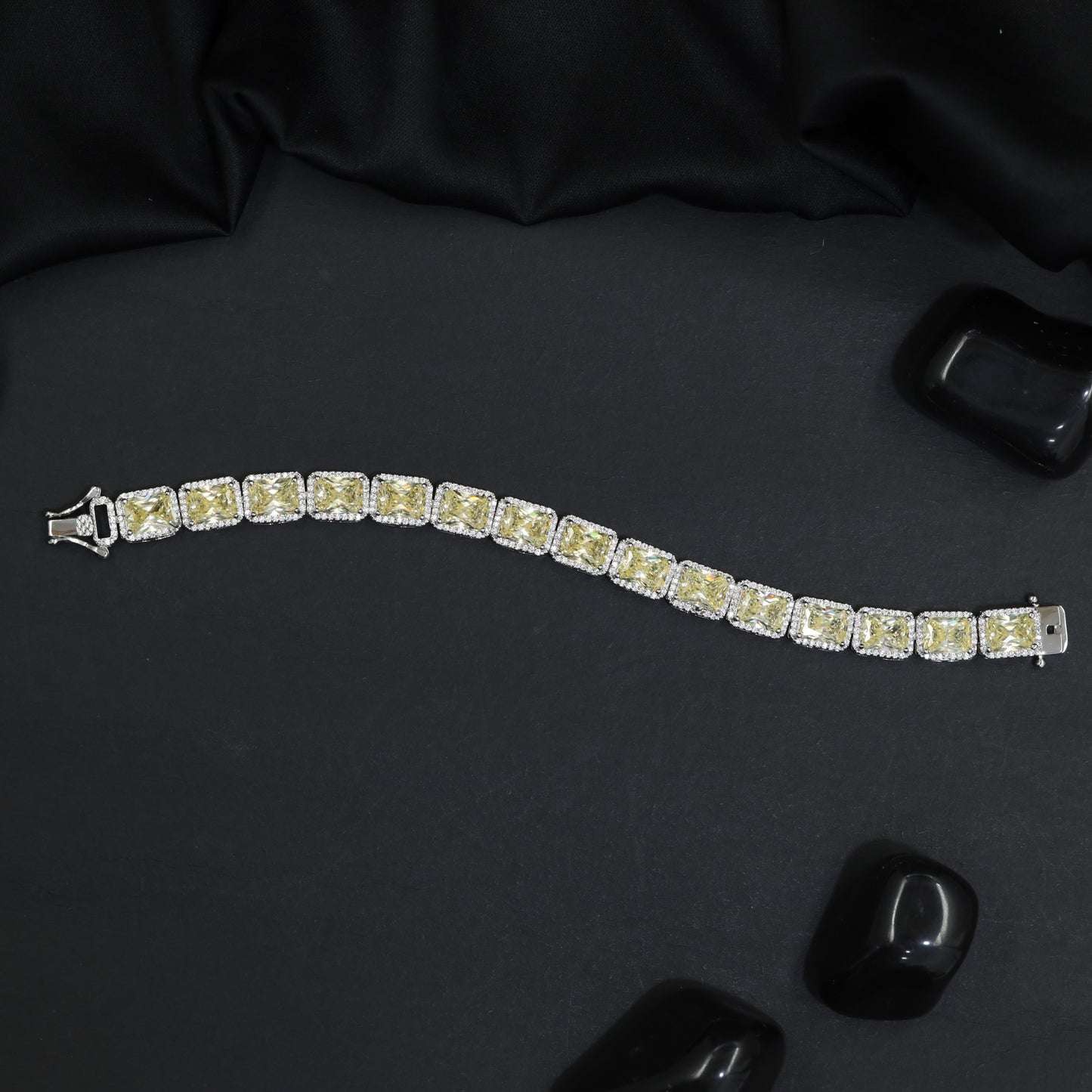 Contemporary Rhodium Bracelet with Continuous Rectangular Arrangement