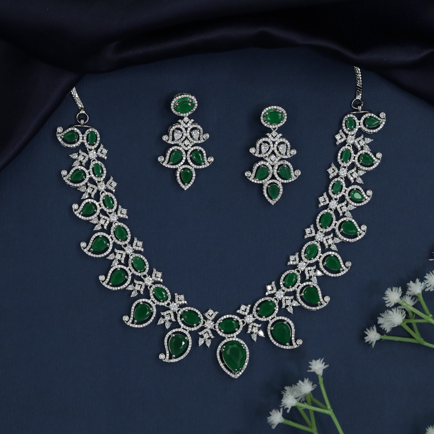 Floral garland necklace with pear drop highlights