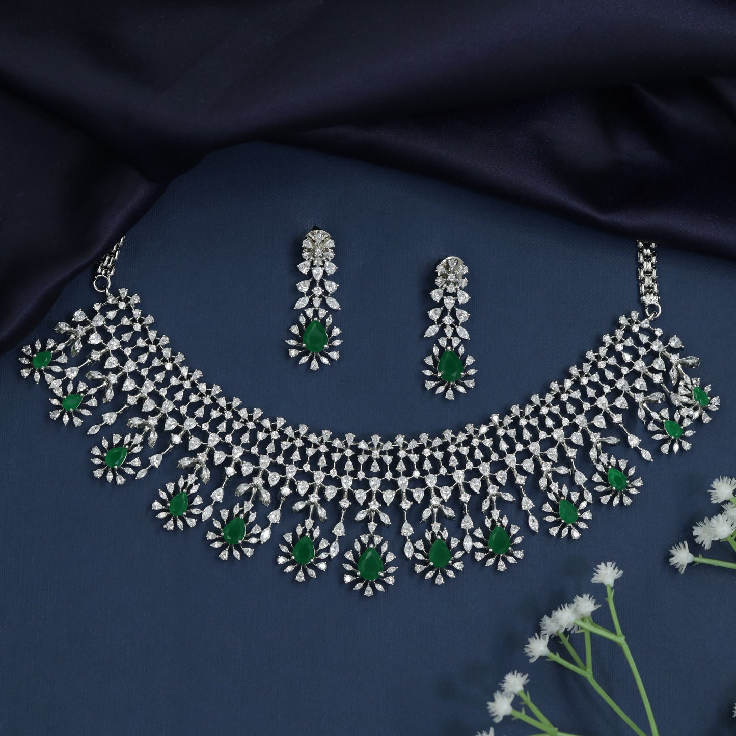 Necklace with Lattice Weave Construction and Rosette Border Detailing