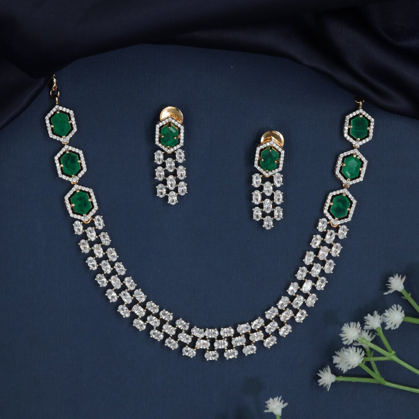 Imperial Gallery Necklace with Hexagon Link Arrangement