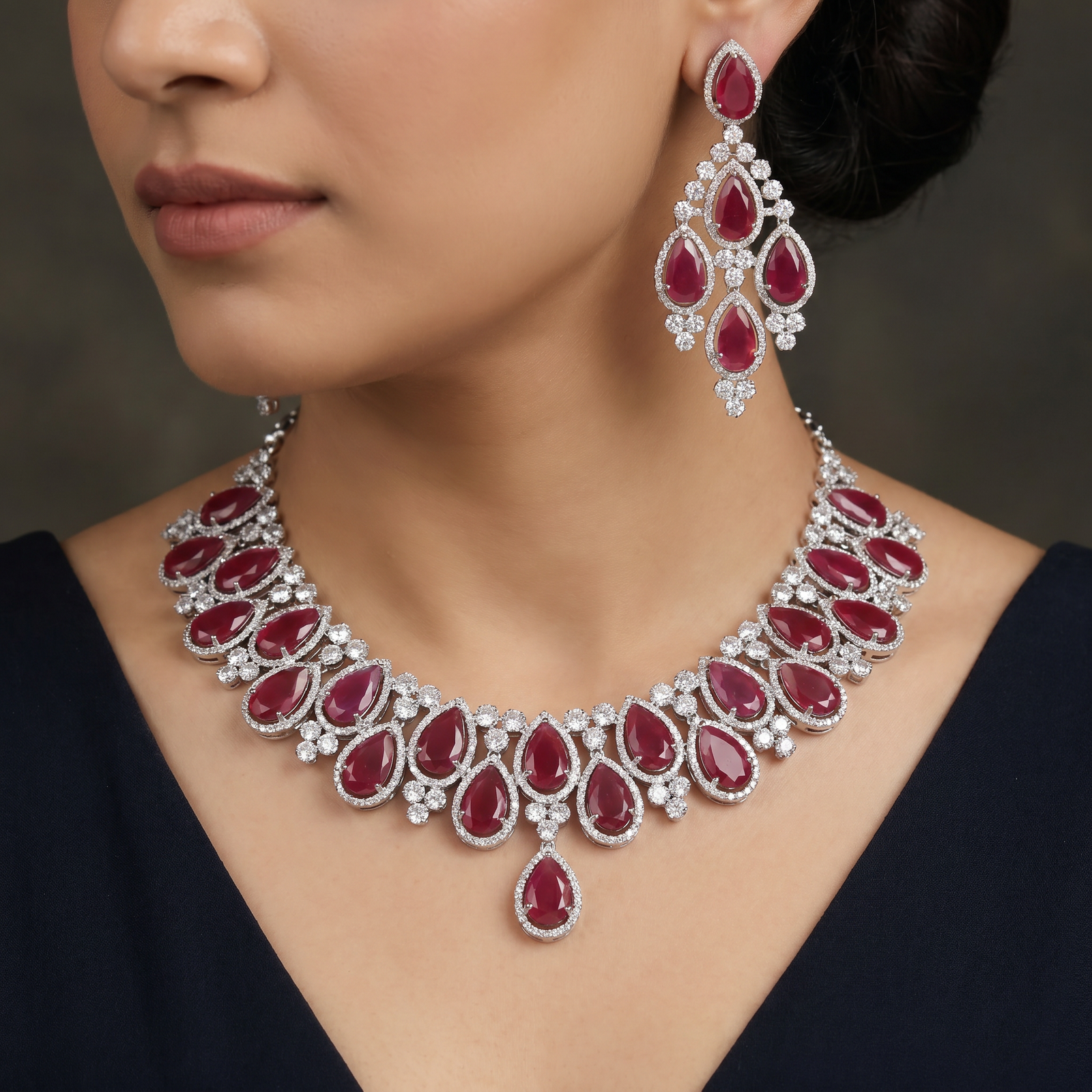 Regal Medallion Necklace with Graduated Oval Linkwork