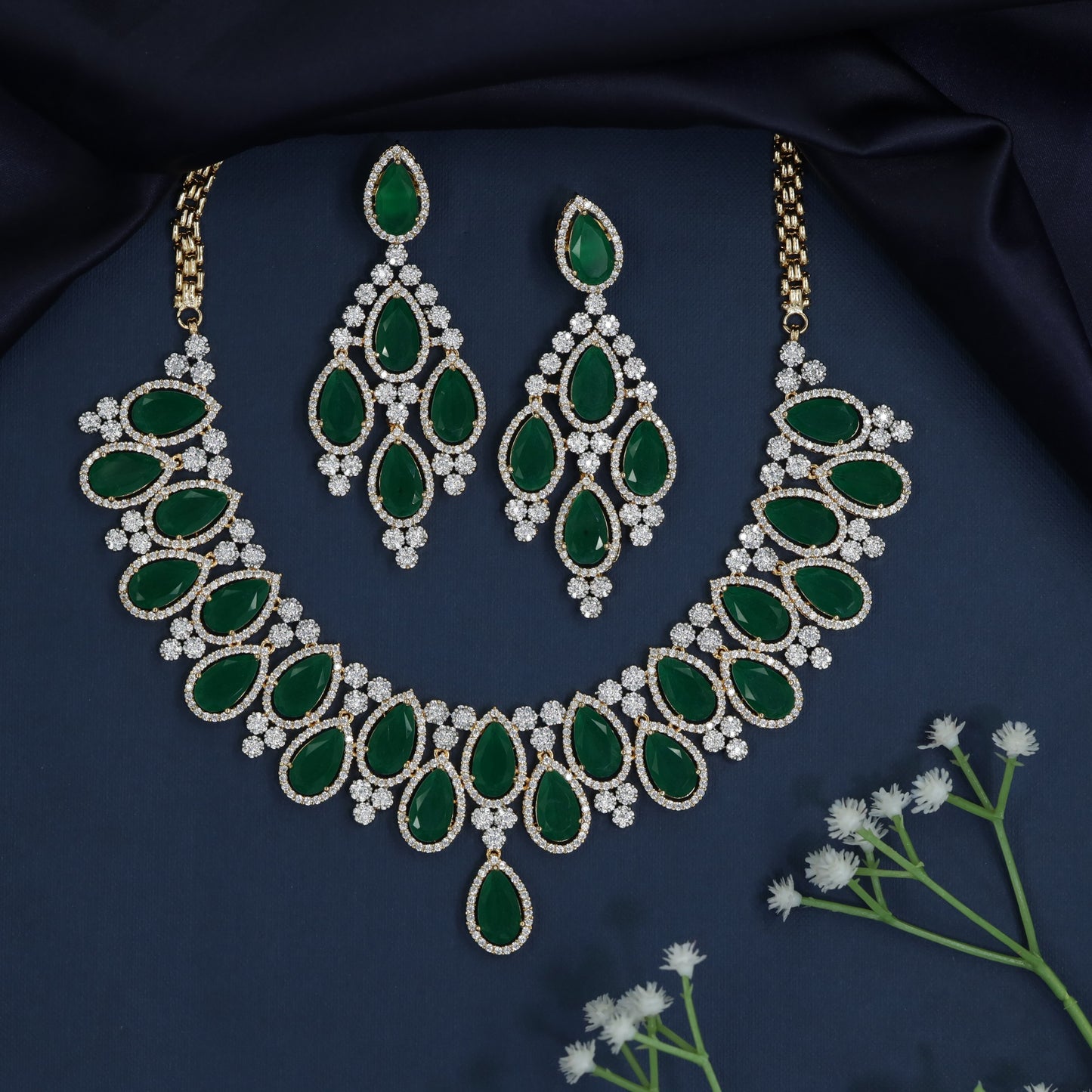 Regal Medallion Necklace with Graduated Oval Linkwork