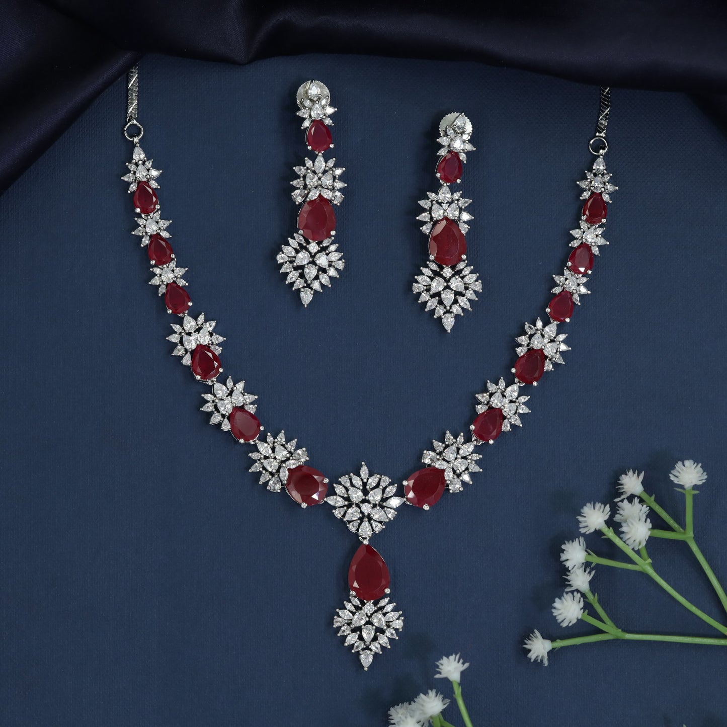 Floral Crest Rhodium Necklace with Laurel Link Arrangement