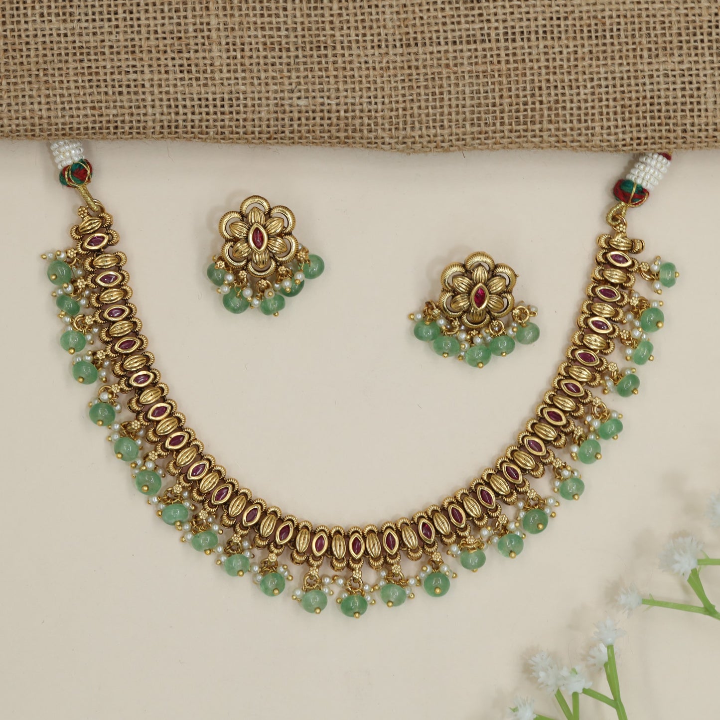 Majestic floral motif collar necklace with decorative petal fringe