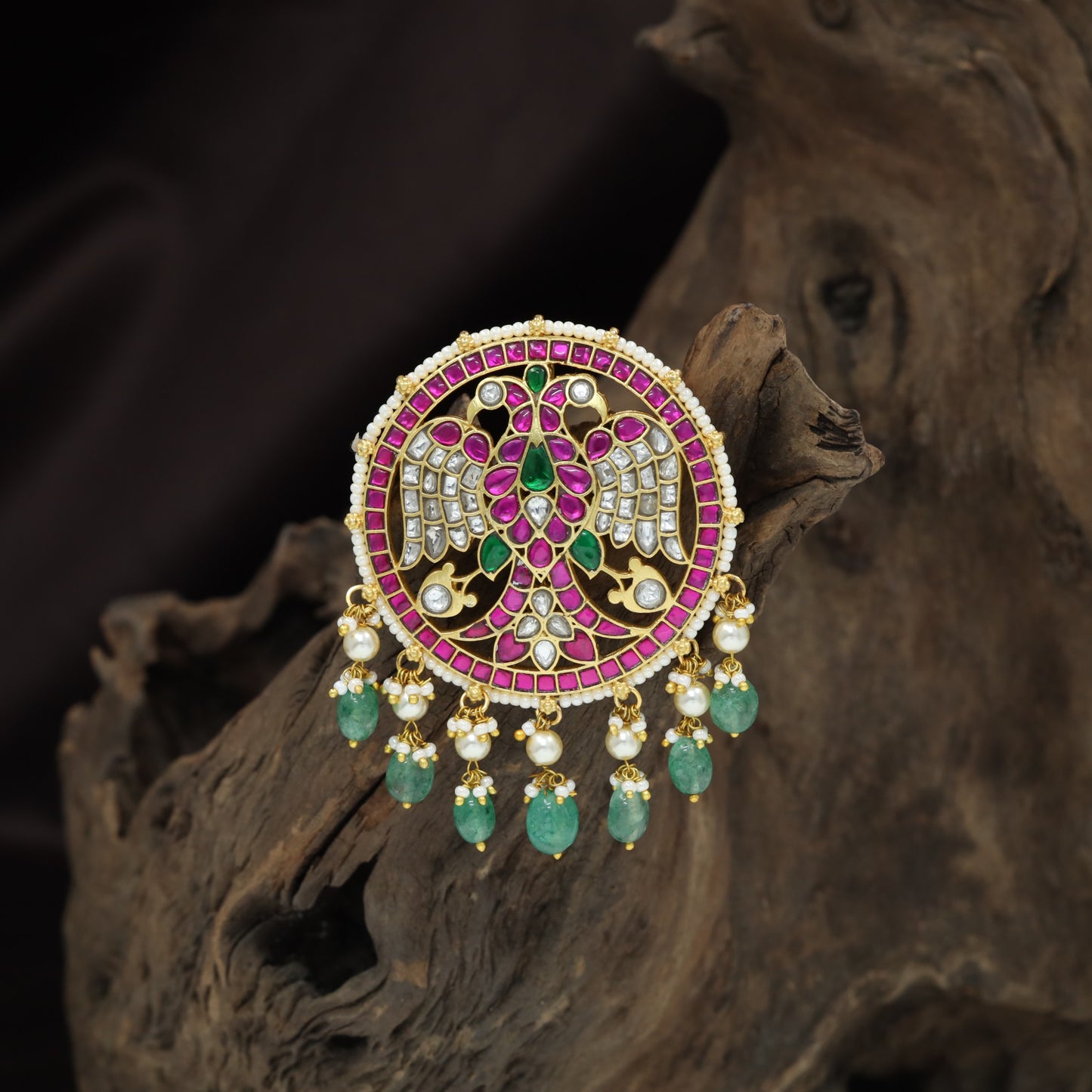 Twin Peacock Openwork Jadau Pendant with Circular Frame Design
