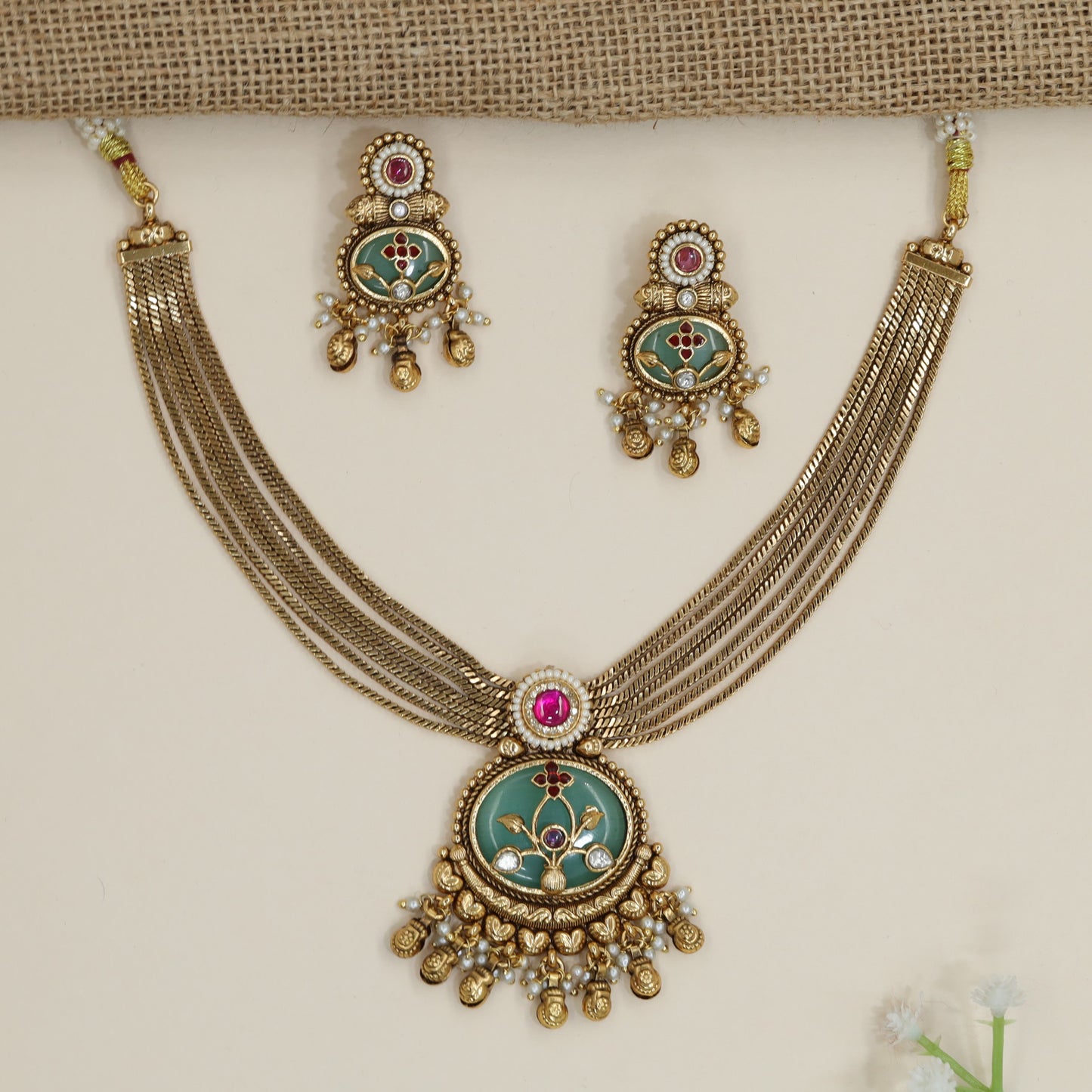 Mesh Chain Necklace with Floral Artwork Centrepiece