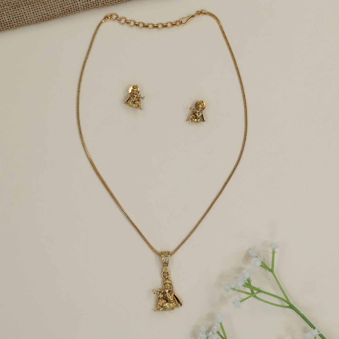Festive Krishna pendant necklace with devotional craftsmanship