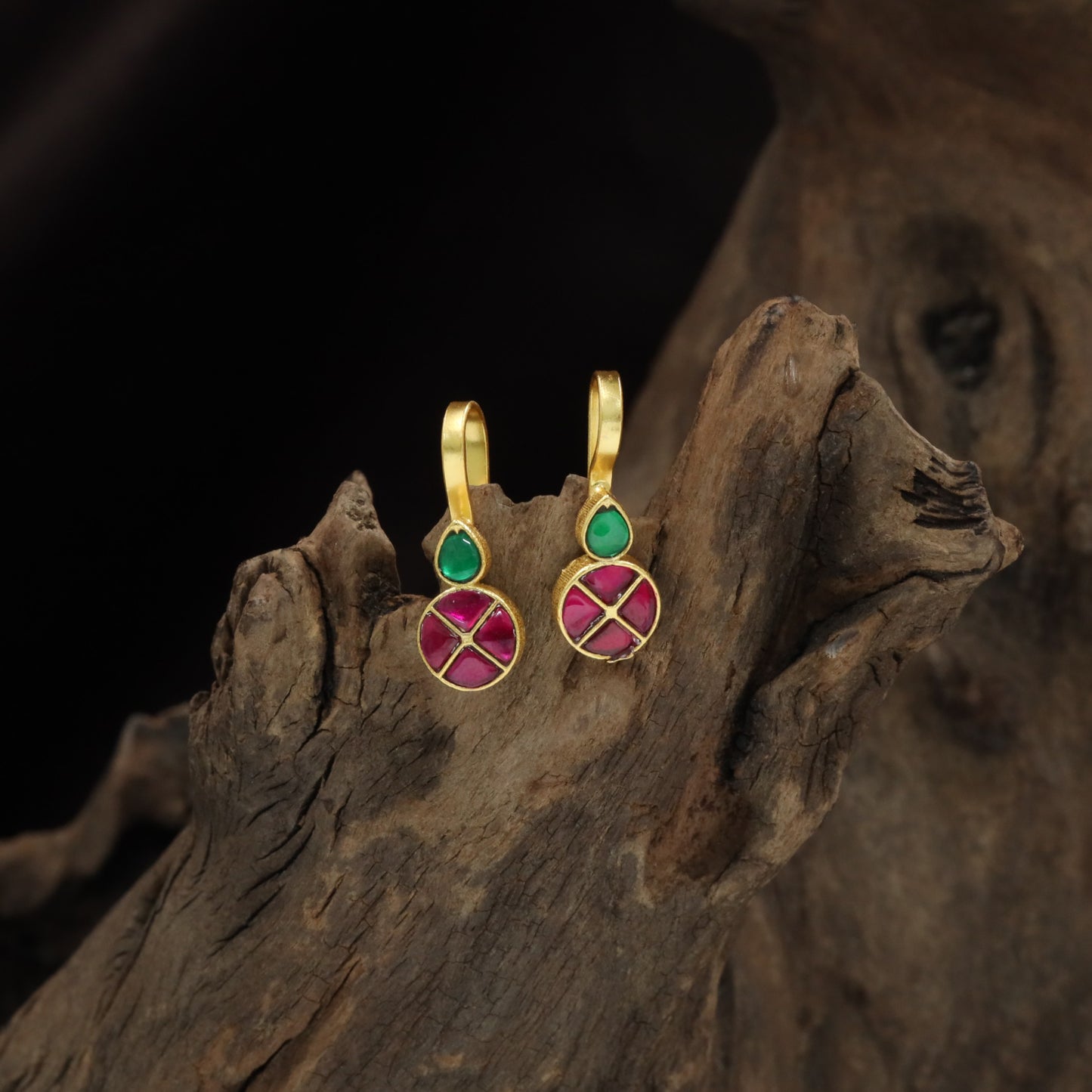 Classic bugadi with circular motif and drop top detail