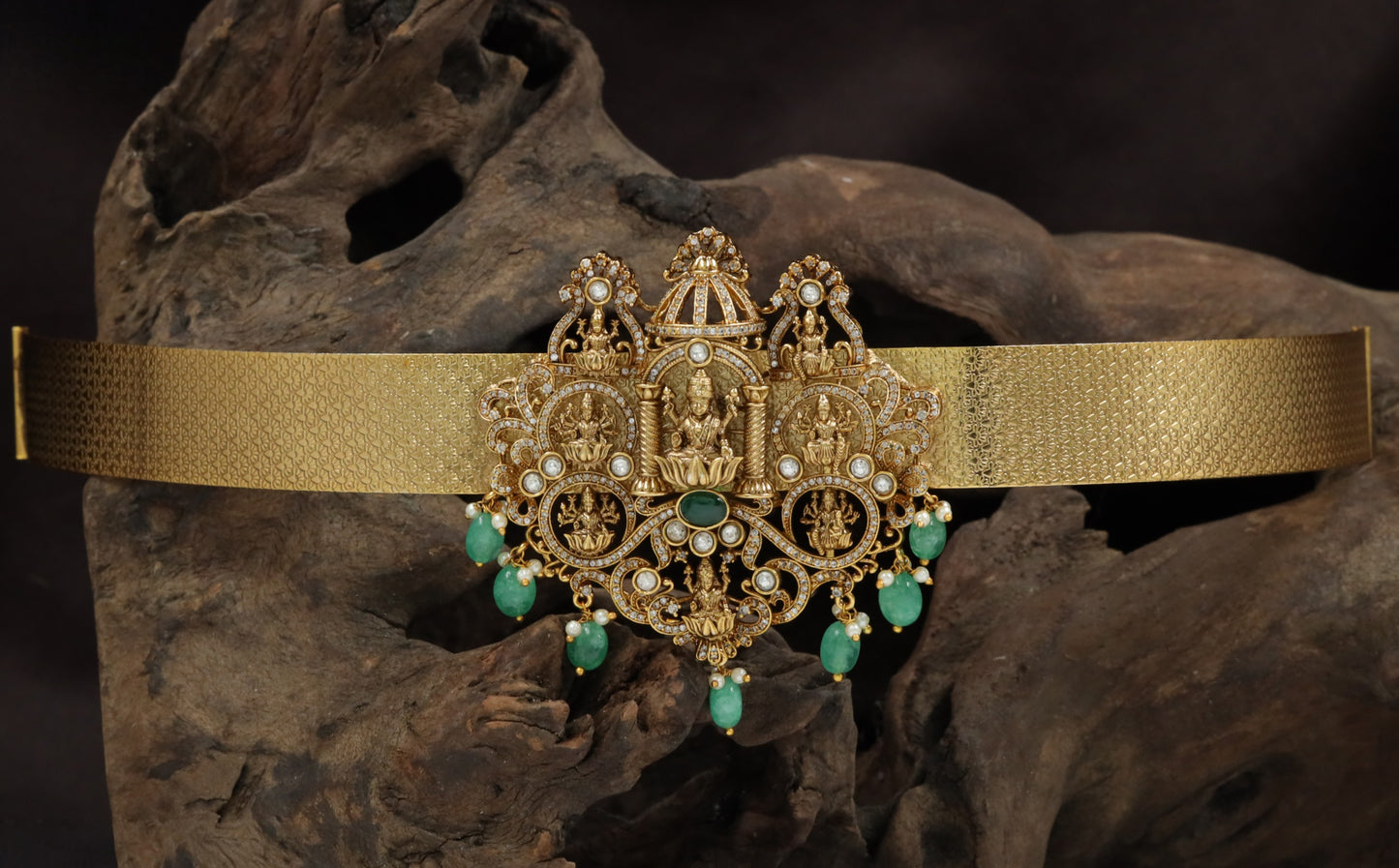 Classic dabu with Lakshmi shrine and decorative temple panels
