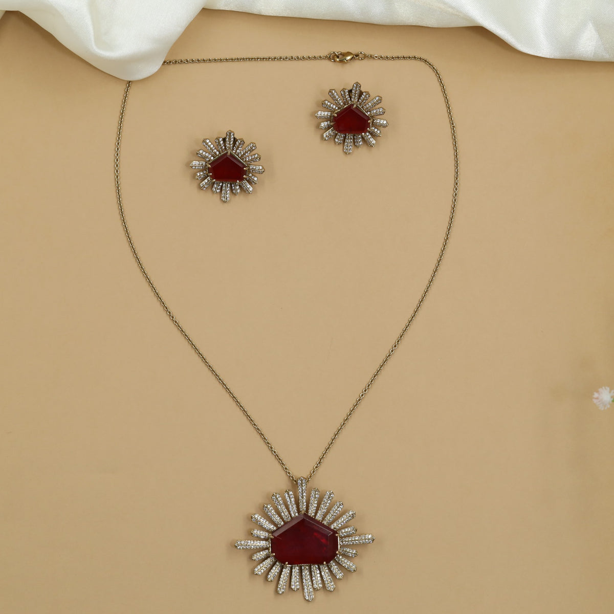 Victorian Sunray Pendant Chain Set with Stud Earrings