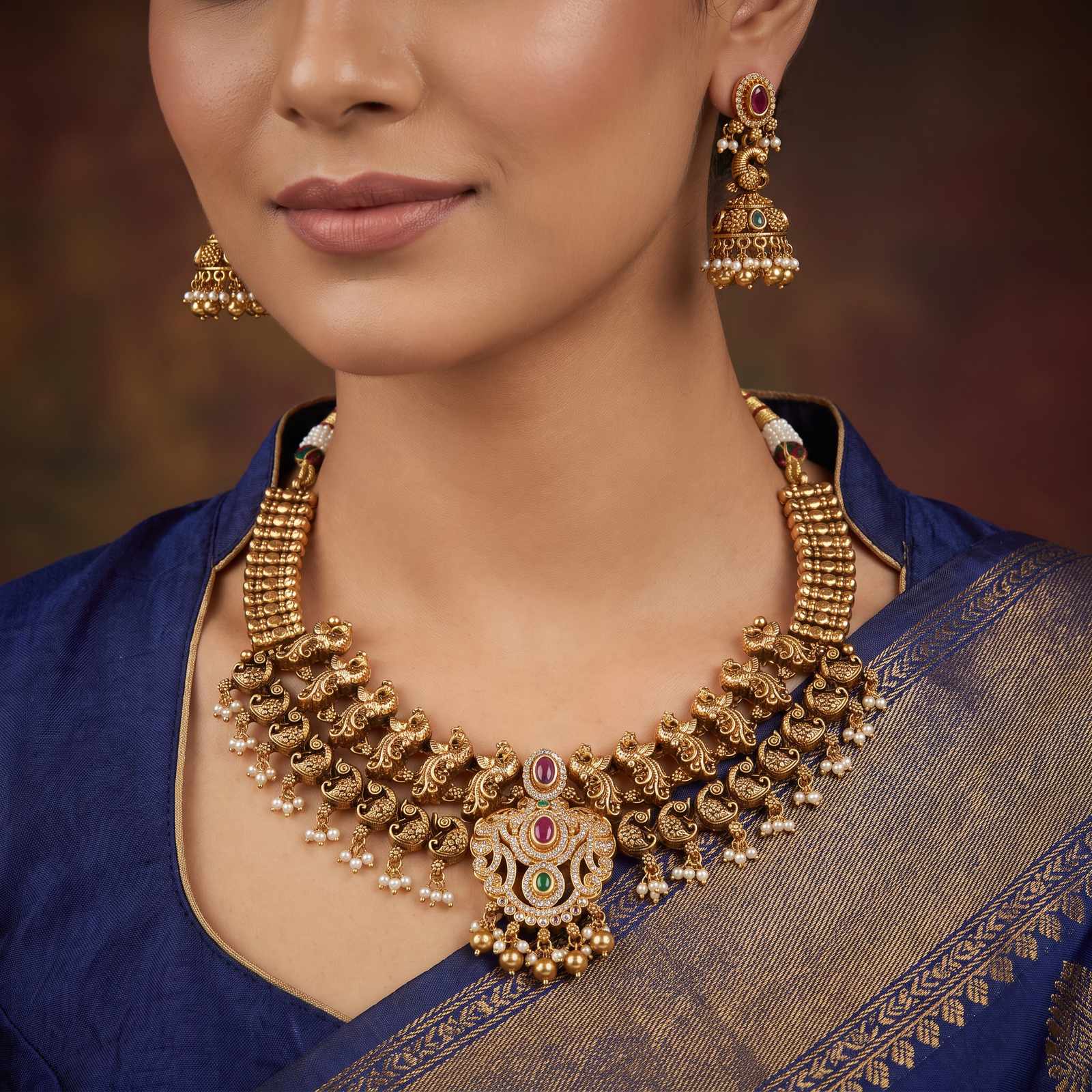 Grand Antique Necklace with Traditional Peacock Border