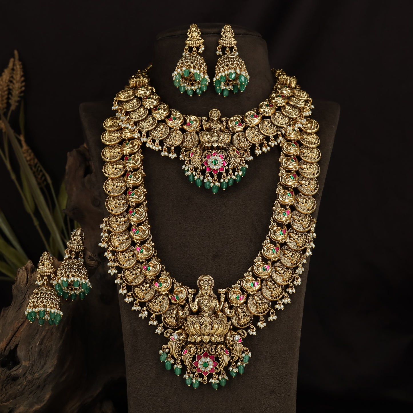 Signature Antique Combo Set with Lakshmi Heritage Craftsmanship