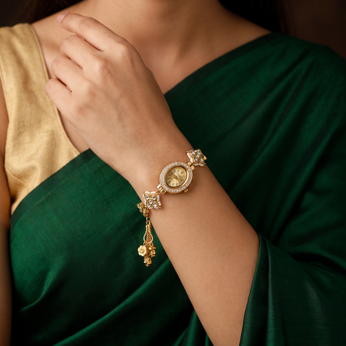 Floral Kundan Watch with Pear-Shaped Bracelet Links