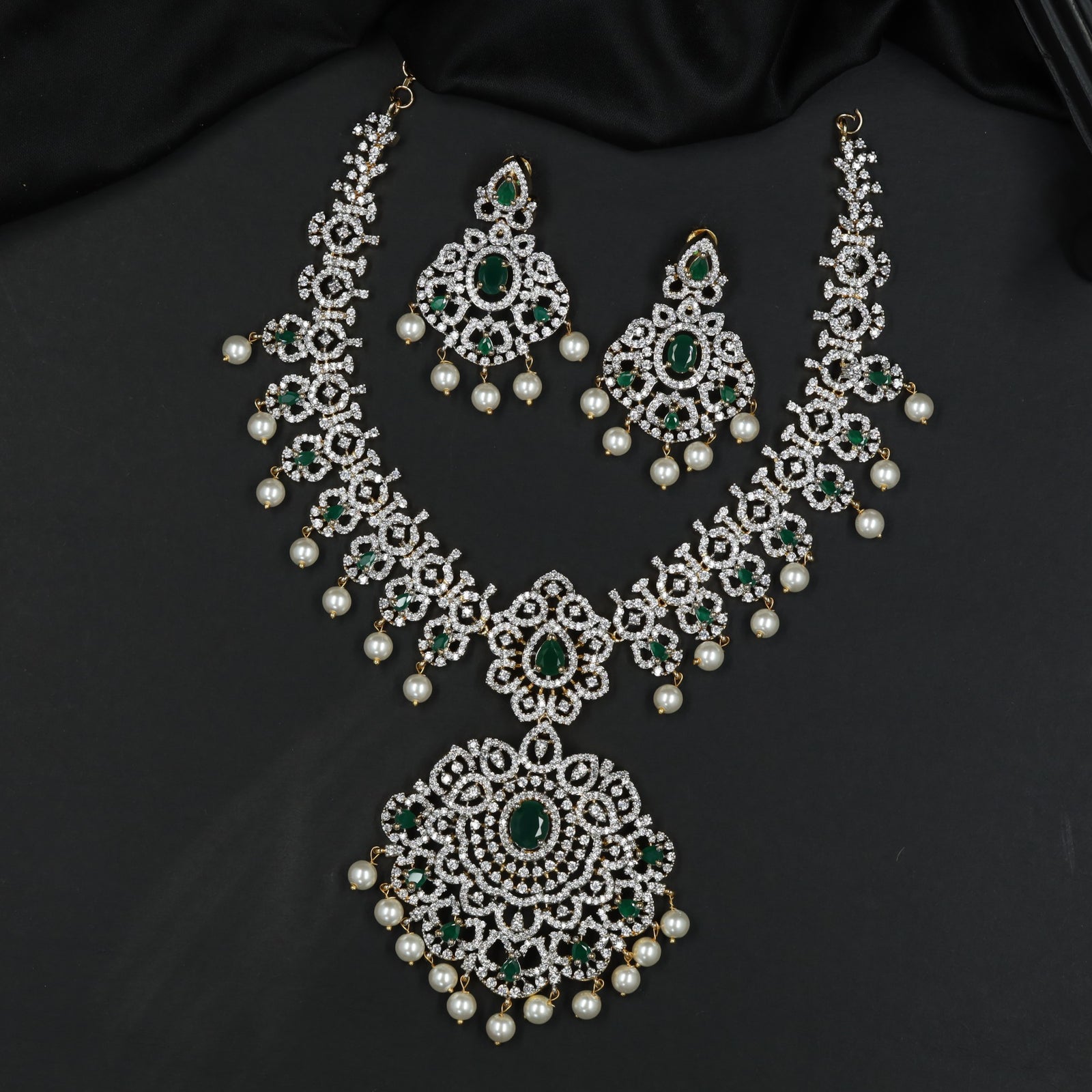 Classic GJ Necklace Featuring Openwork Rosette Pattern and Pendant Styling