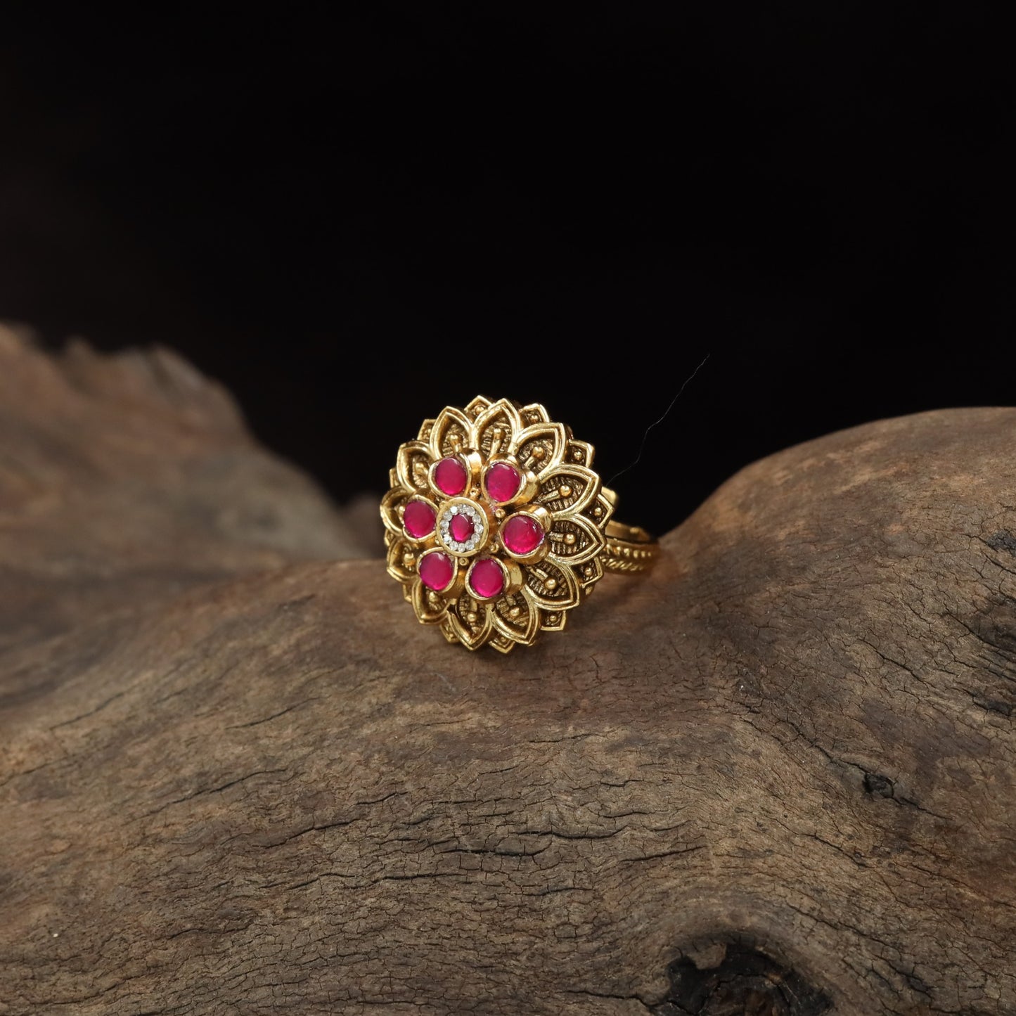 Antique Finger Ring Featuring Detailed Floral Layers and Traditional Ornamental Work