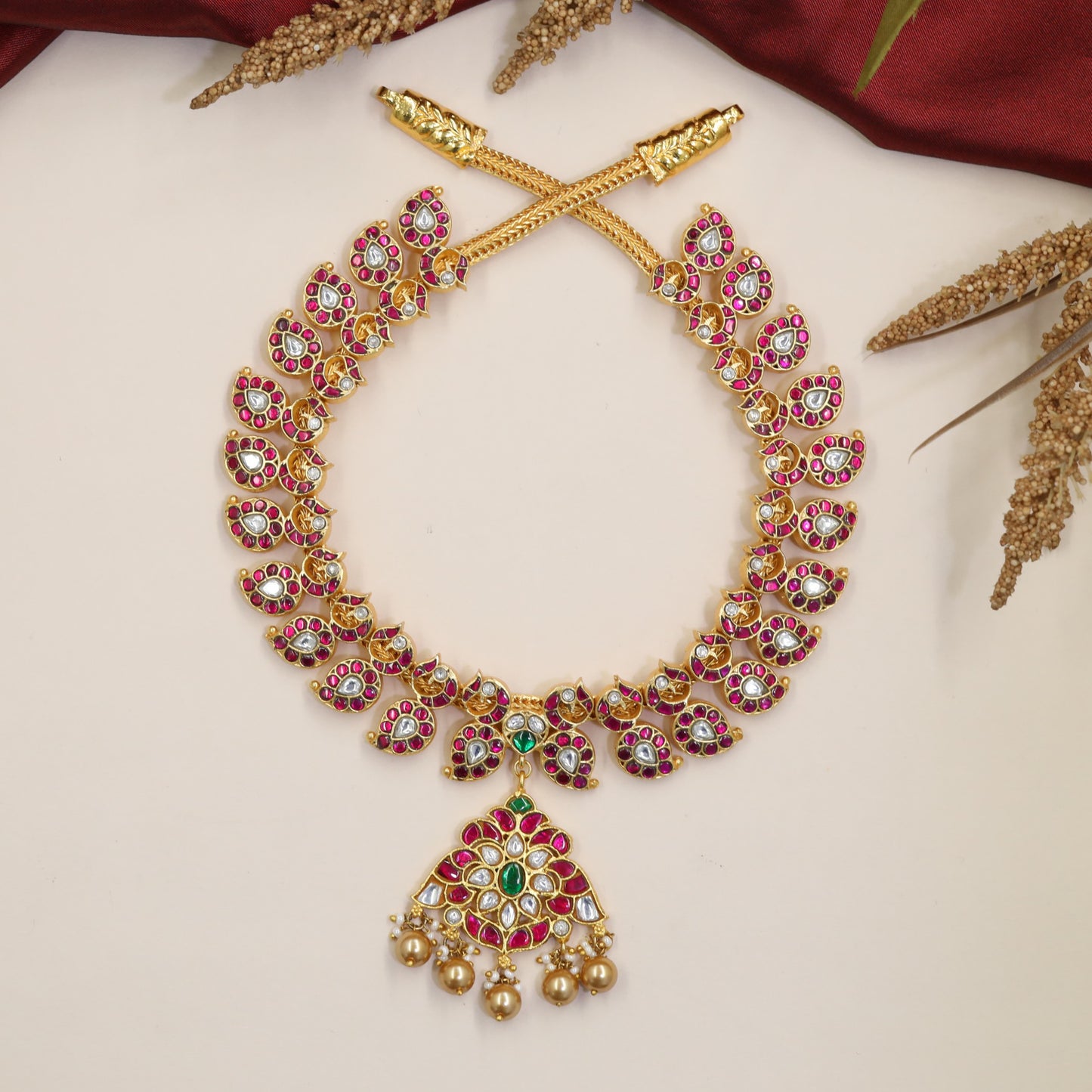 Floral Jadau Necklace with repeating paisley links and ornate pendant