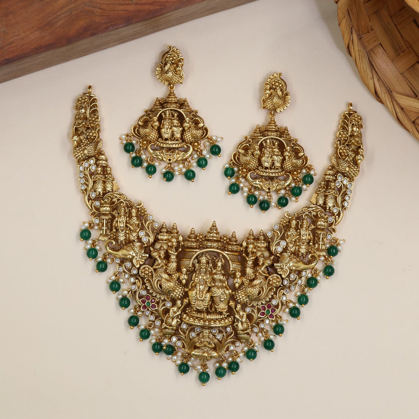 Grand Rama Sita Necklace With Intricate Pendant Frame And Sculpted Details