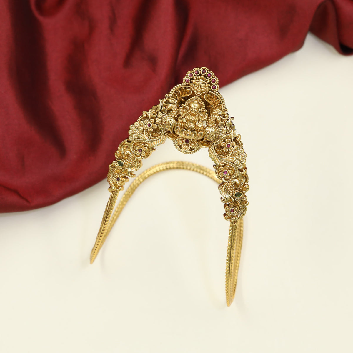 Classic Antique Vanki with Detailed Lakshmi Centre and Sculpted Ornamentation