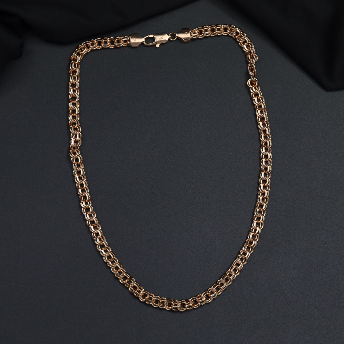 Classic Interlocking Rose Gold Chain