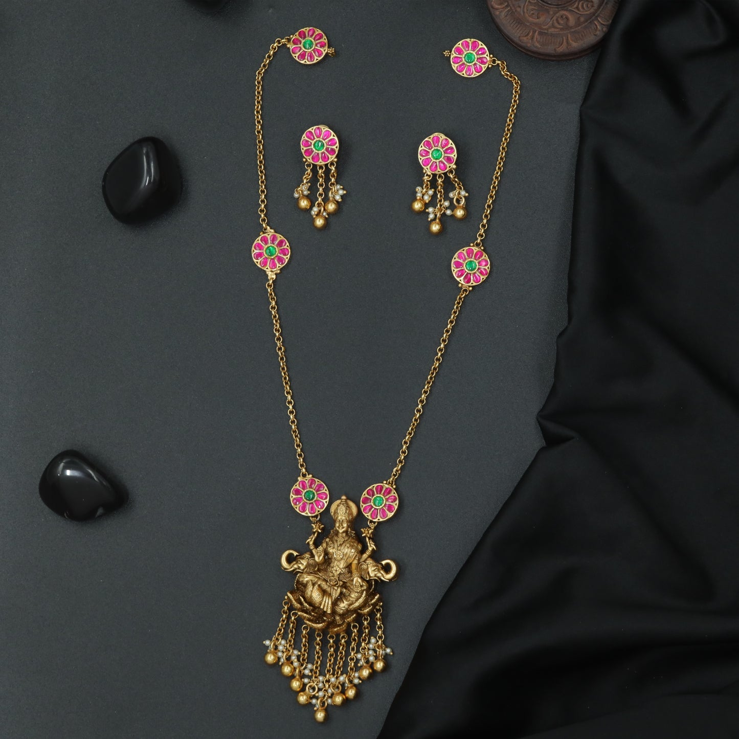 Antique Lakshmi Rosette Pendant Chain