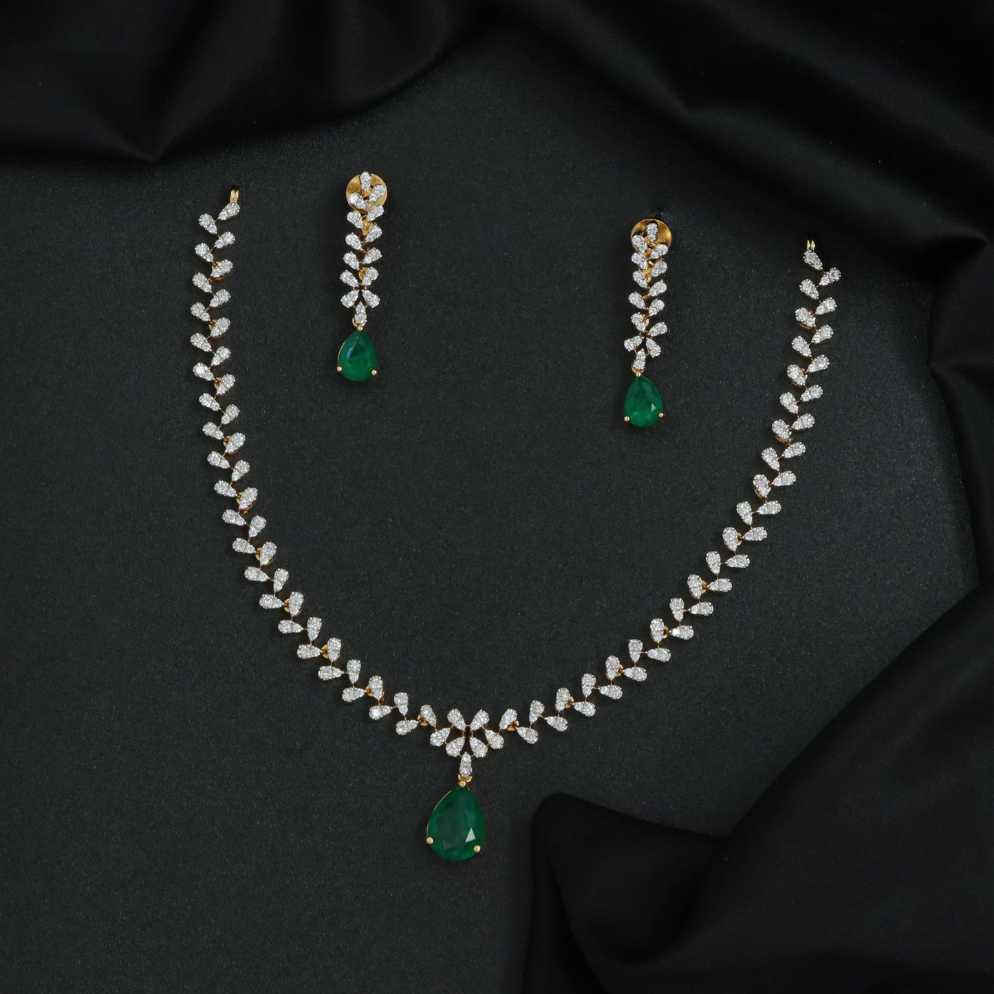 Silver Leaf Vine Teardrop Necklace Set