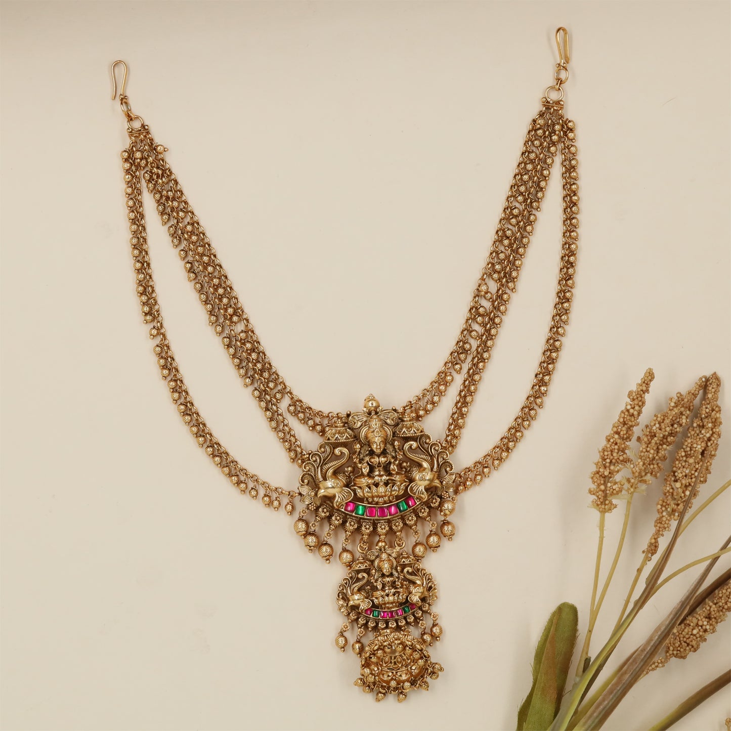 Luxury Pearl Chain Antique Jade Bille+Mati with Dangling Drop Accents