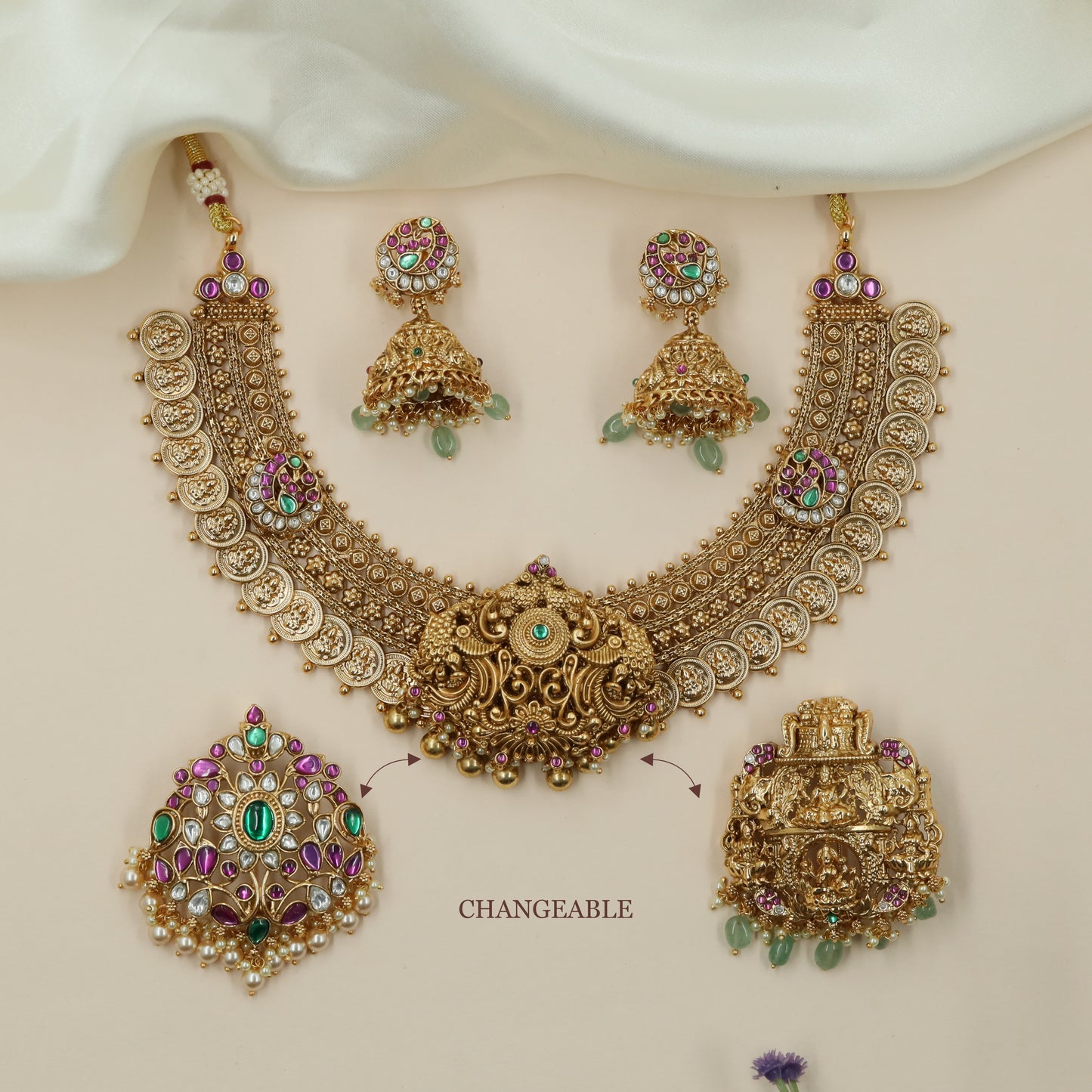 Classic Ornamental Antique Necklace with Changeable Pendant Design