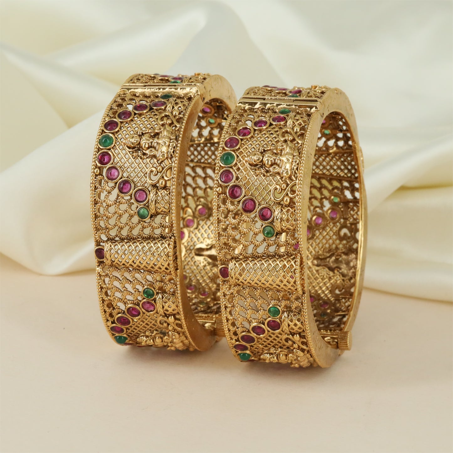Signature Frame Antique Bangles with Repeating Mesh Texture and Lakshmi Relief Pattern